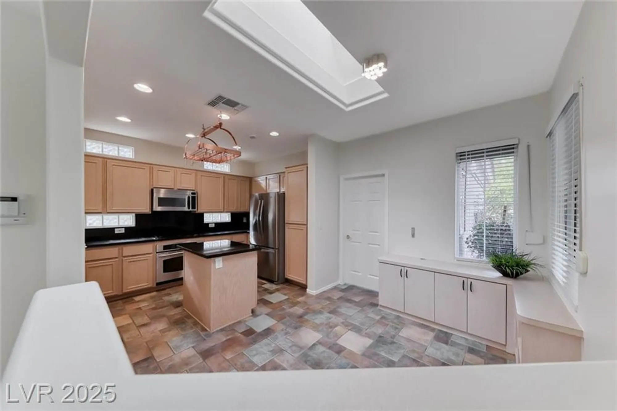 Property Slideshow image 13 of 50 | 3001 hartsville rd, Henderson, NV, 89052