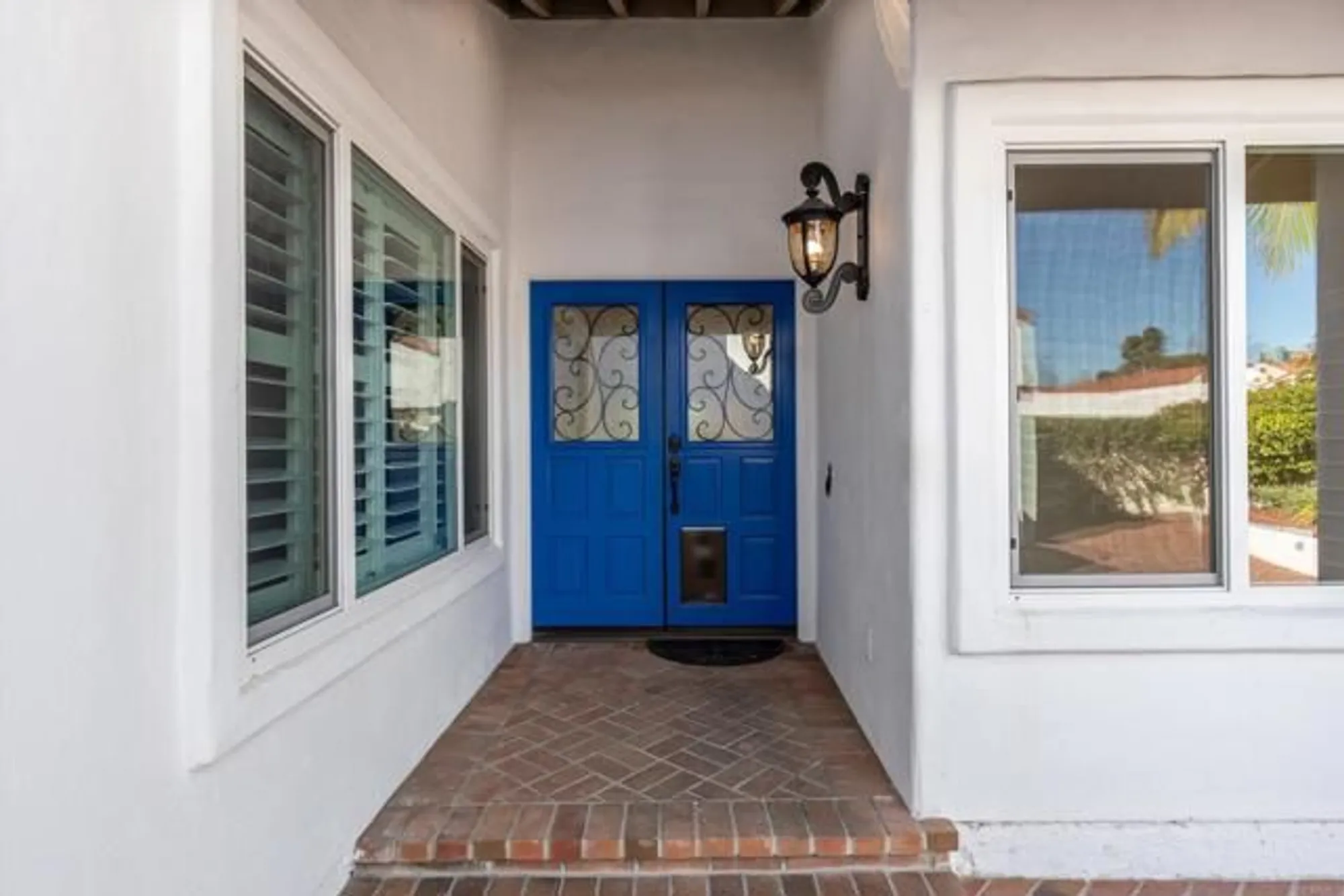 Property Slideshow image 7 of 37 | 4815 galicia way, Oceanside, CA, 92056