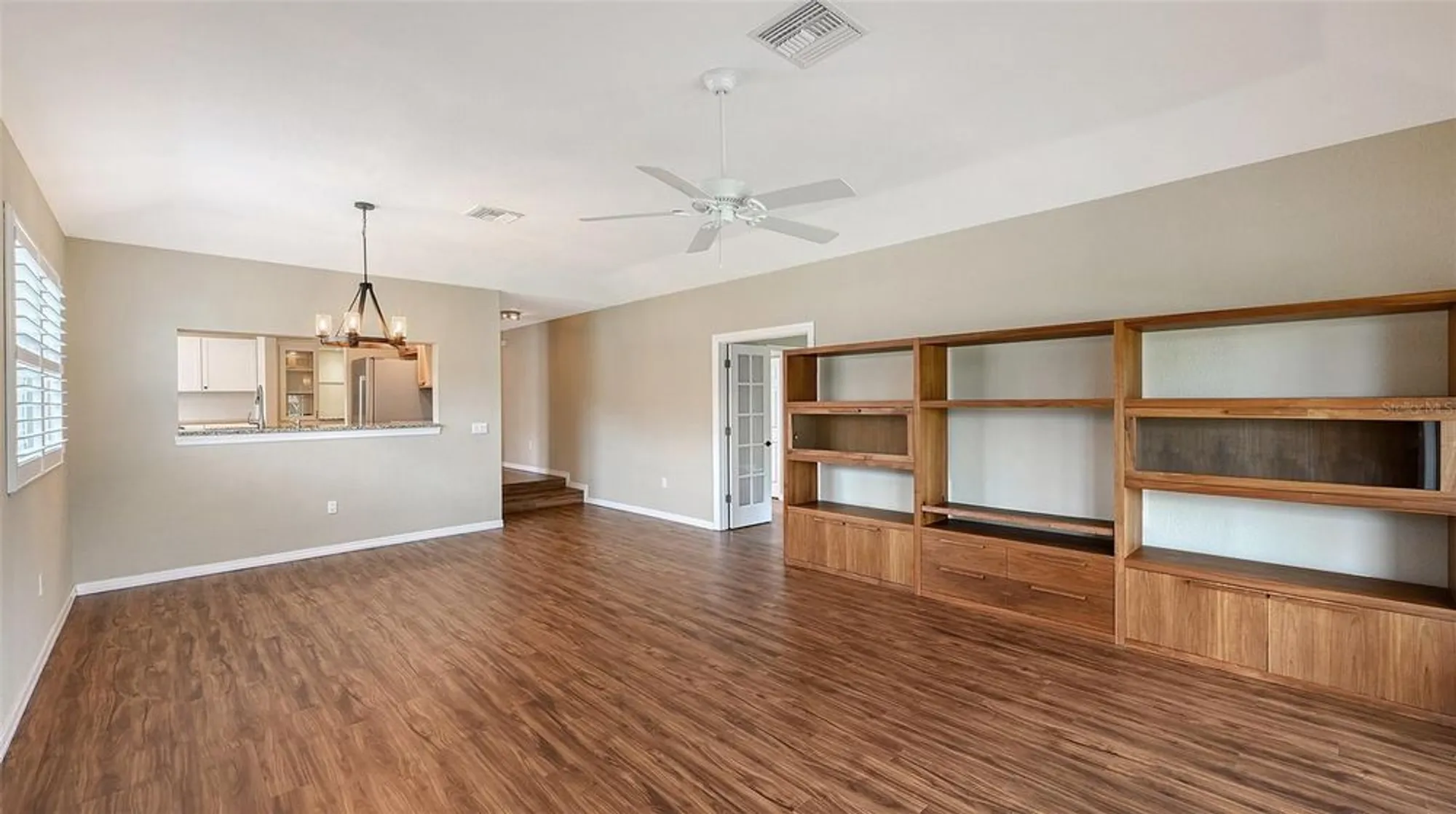 Property Slideshow image 14 of 63 | 7340 golf pointe cir, Sarasota, FL, 34243