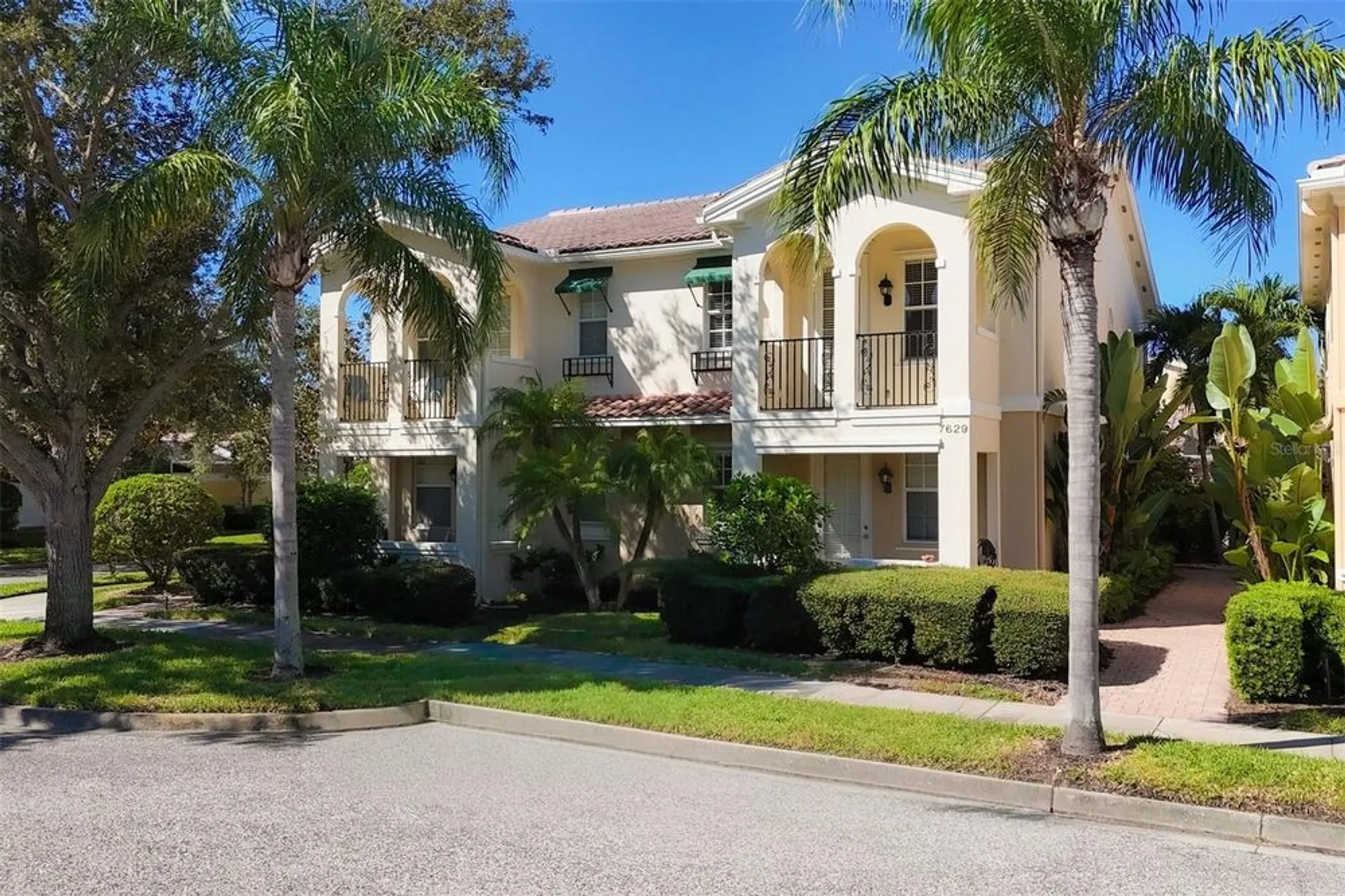 Property Slideshow image 1 of 71 | 7629 bergamo ave, Sarasota, FL, 34238