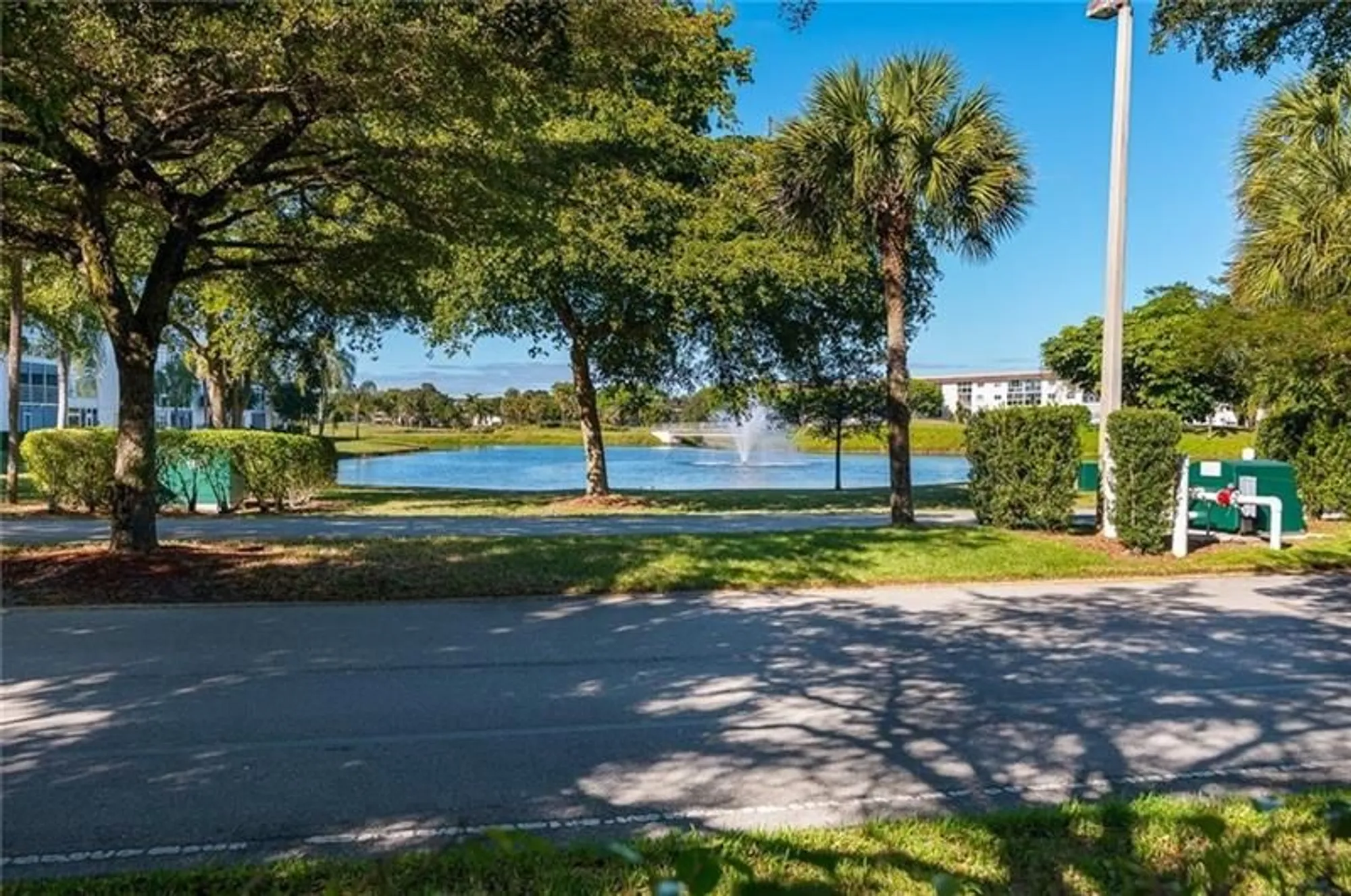 Property Slideshow image 16 of 25 | 1601 abaco dr d1, Coconut Creek, FL, 33066