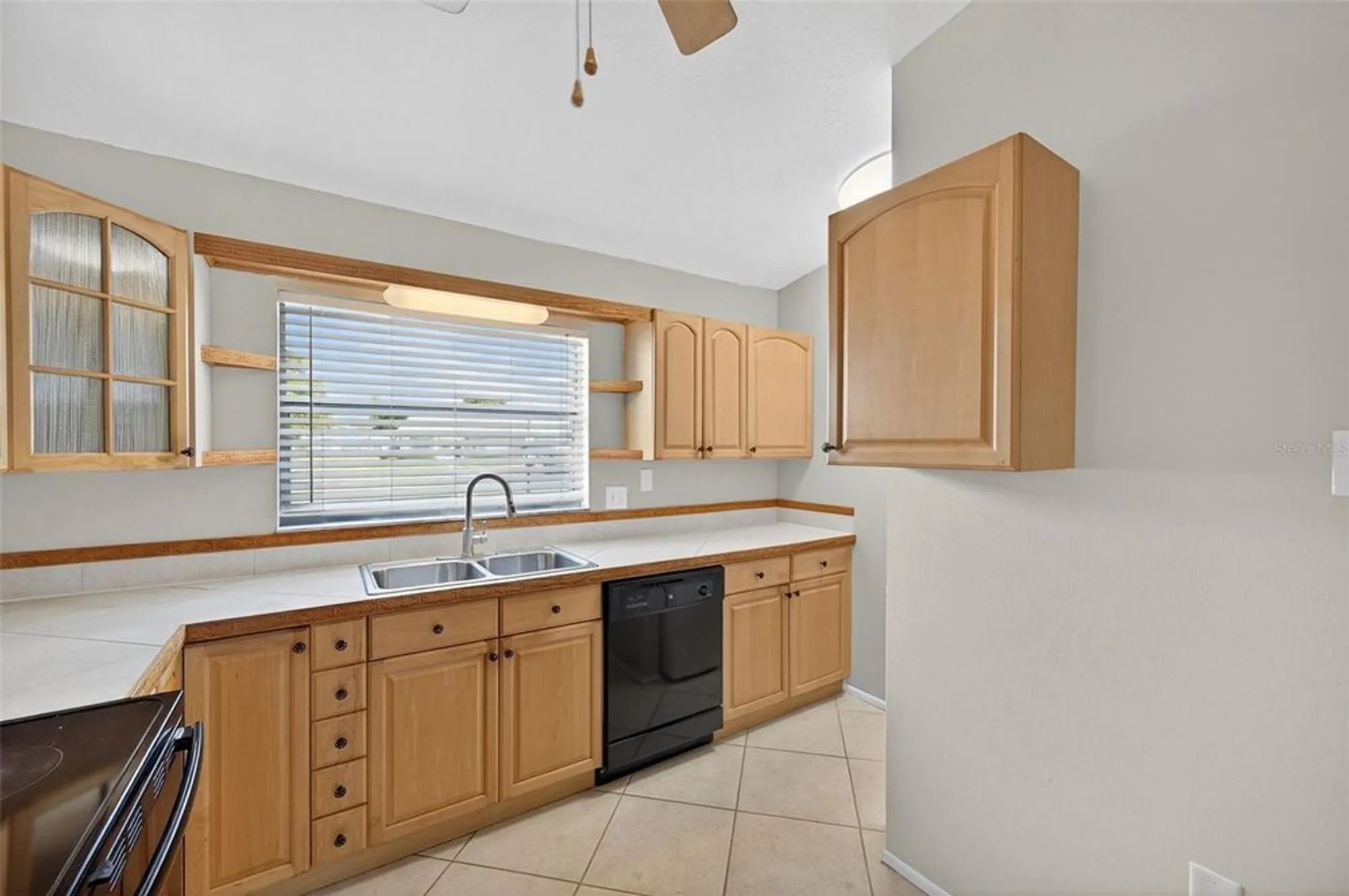 Property Slideshow image 7 of 30 | 3704 39th st w # 23, Bradenton, FL, 34205