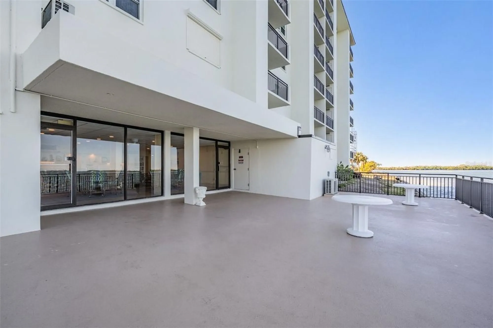 Property Slideshow image 30 of 60 | 9 haig pl 104, Dunedin, FL, 34698