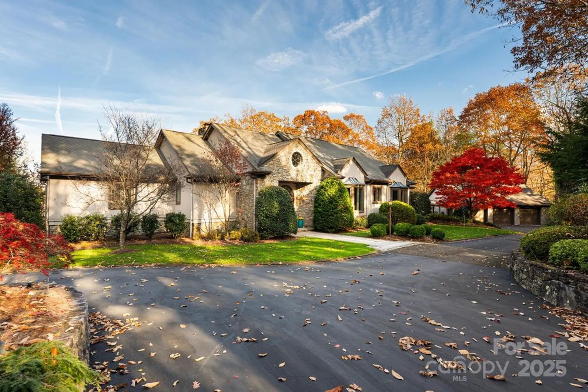 Property Slideshow image 47 of 48 | 106 woodglen ct, Flat Rock, NC, 28731