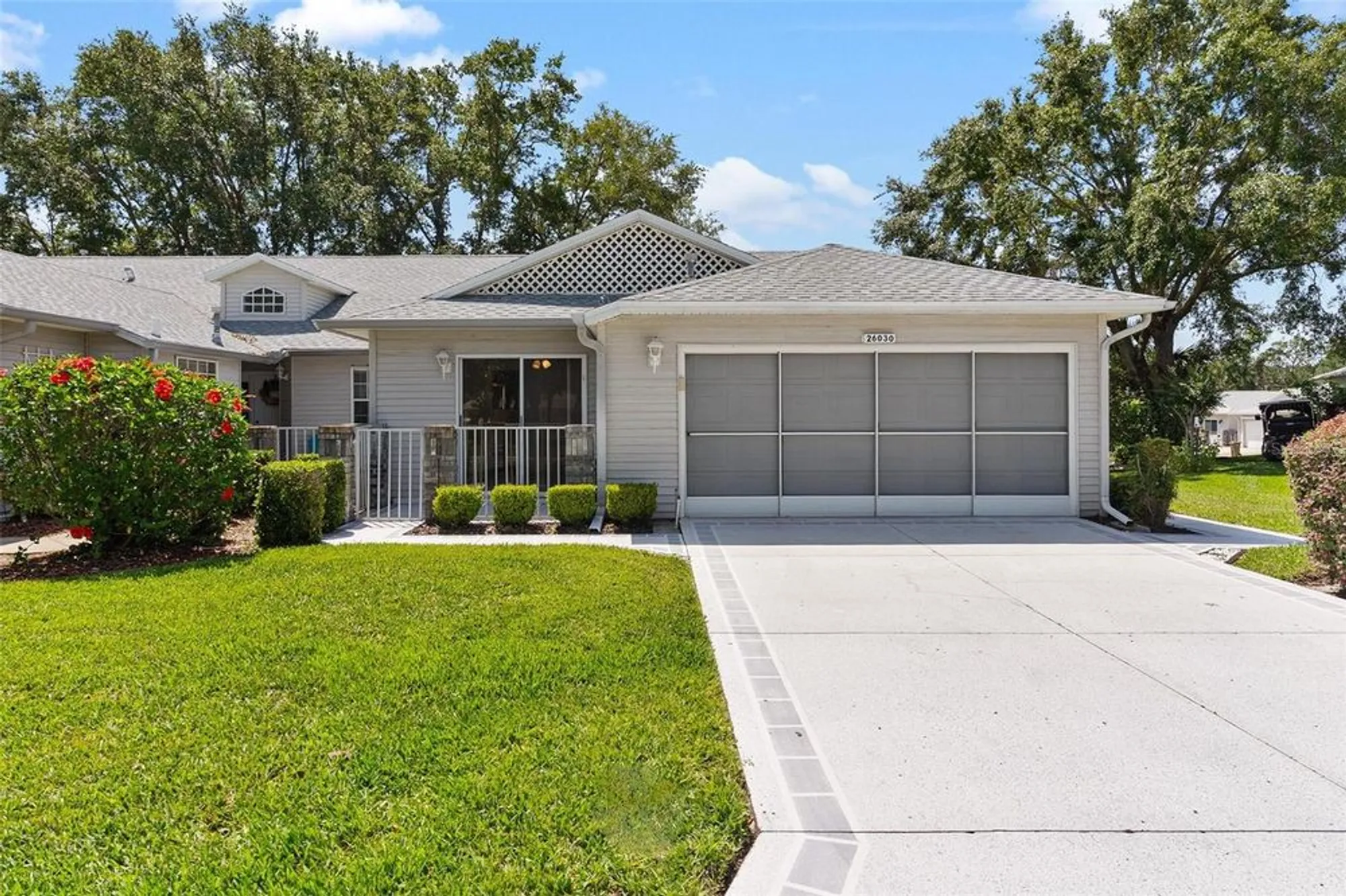 Property Slideshow image 4 of 49 | 26030 newcombe cir, Leesburg, FL, 34748