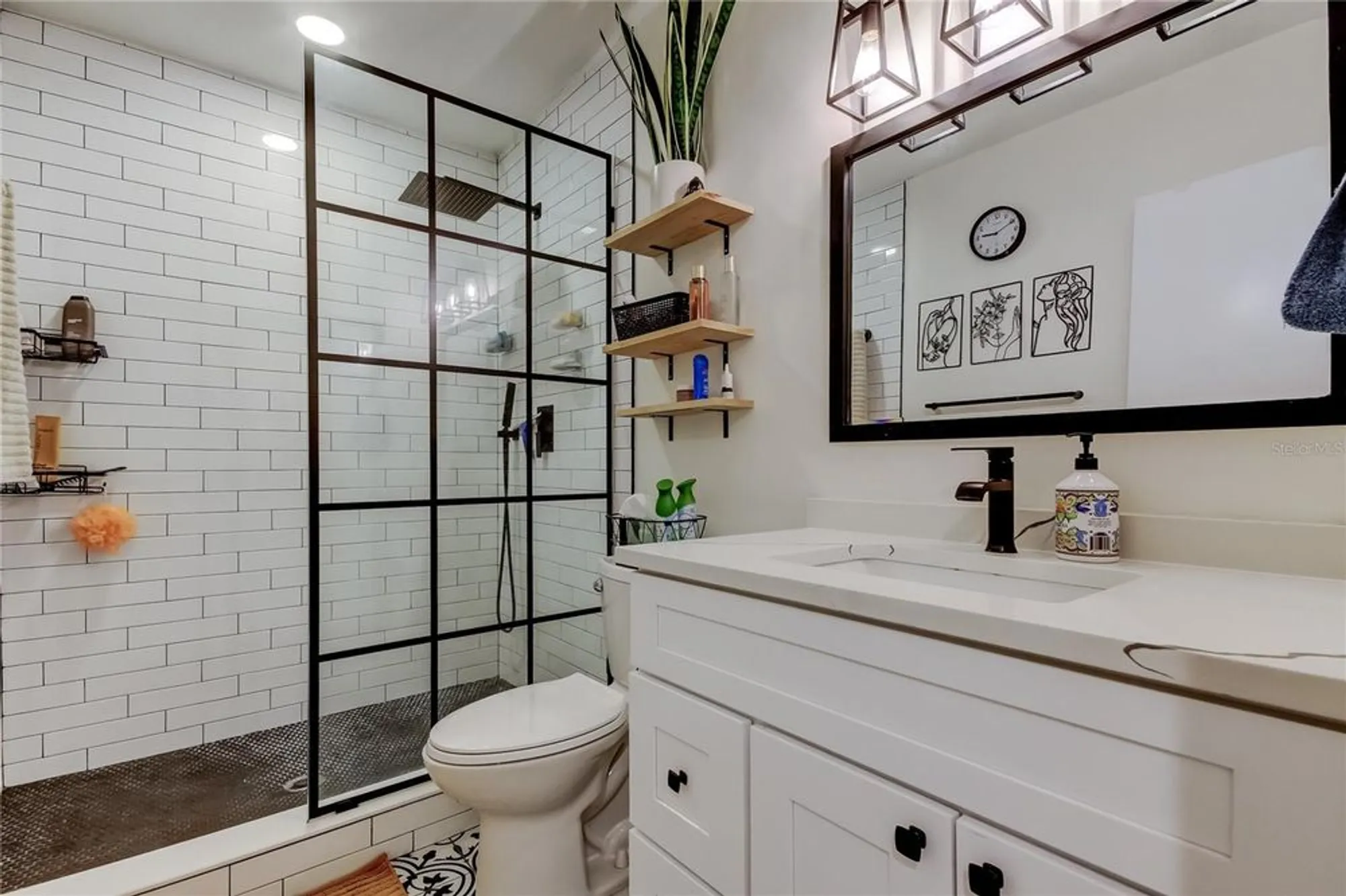 Property Slideshow image 30 of 66 | 2170 americus blvd 64, Clearwater, FL, 33763