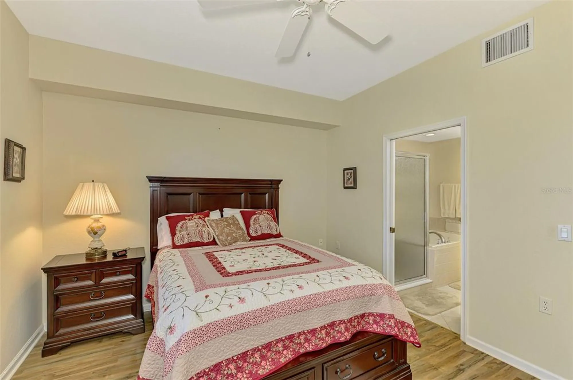 Property Slideshow image 24 of 77 | 3433 grand vista ct unit 102, Port Charlotte, FL, 33953
