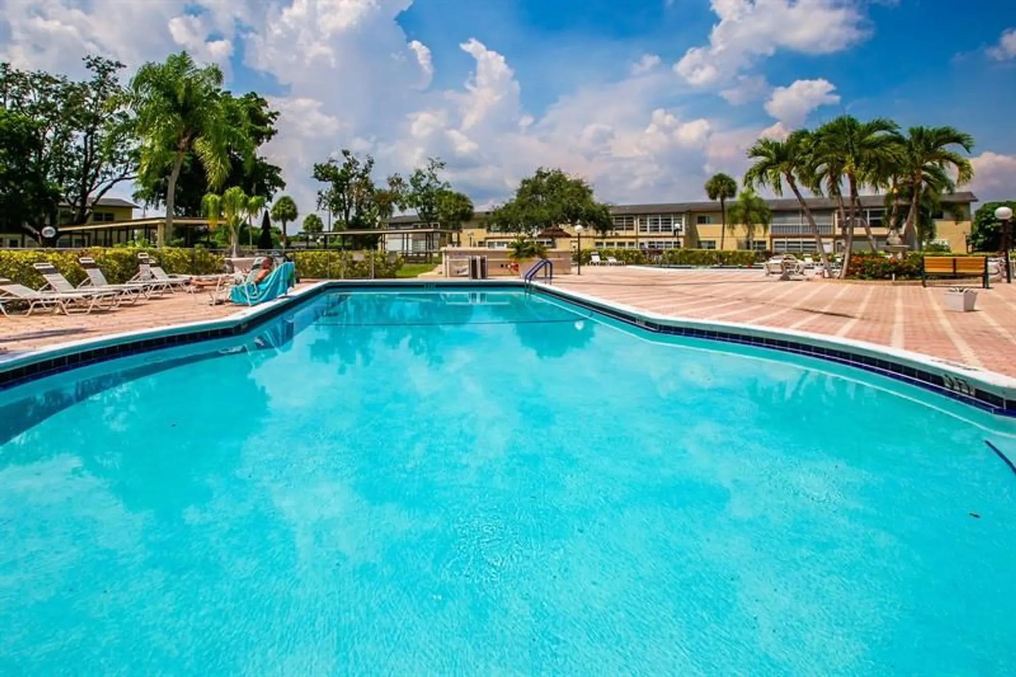 Property Slideshow image 10 of 12 | 601 nw 77th ave 205, Margate, FL, 33063