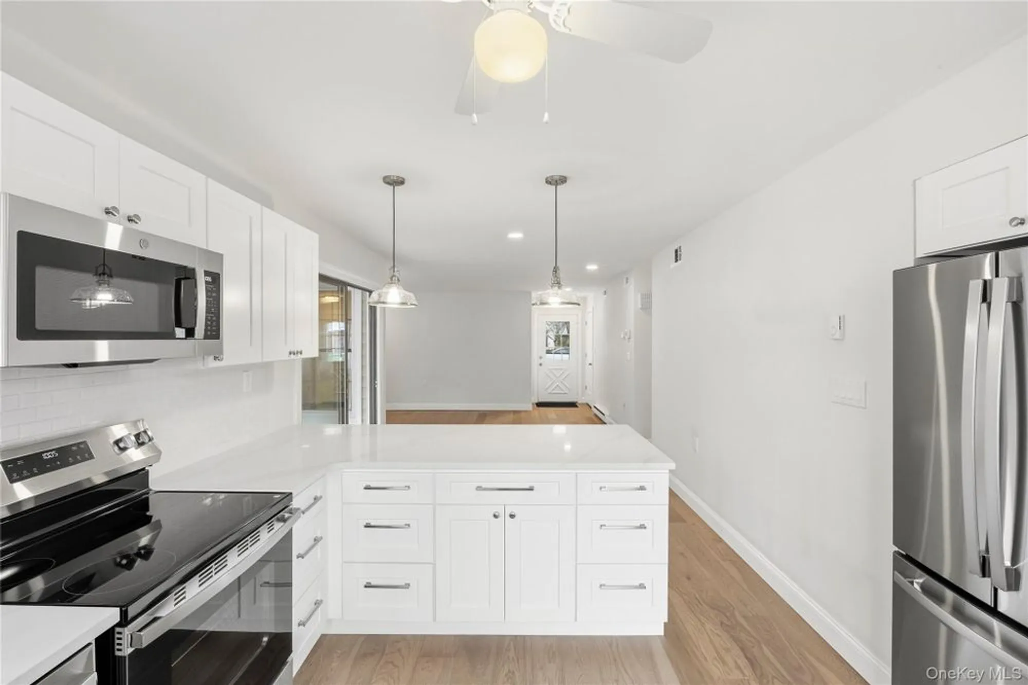 Property Slideshow image 5 of 13 | 145 edinburgh dr, Ridge, NY, 11961