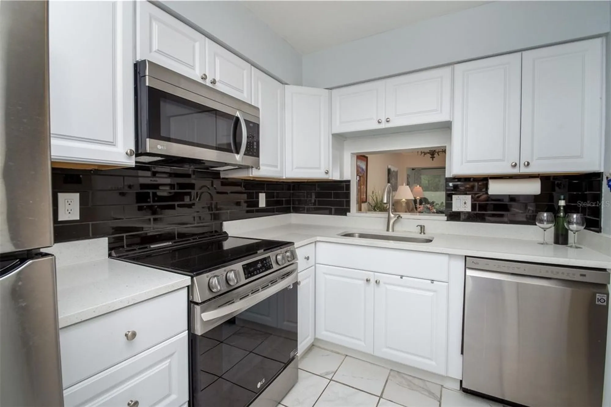 Property Slideshow image 7 of 84 | 1701 pinehurst rd apt 24b, Dunedin, FL, 34698