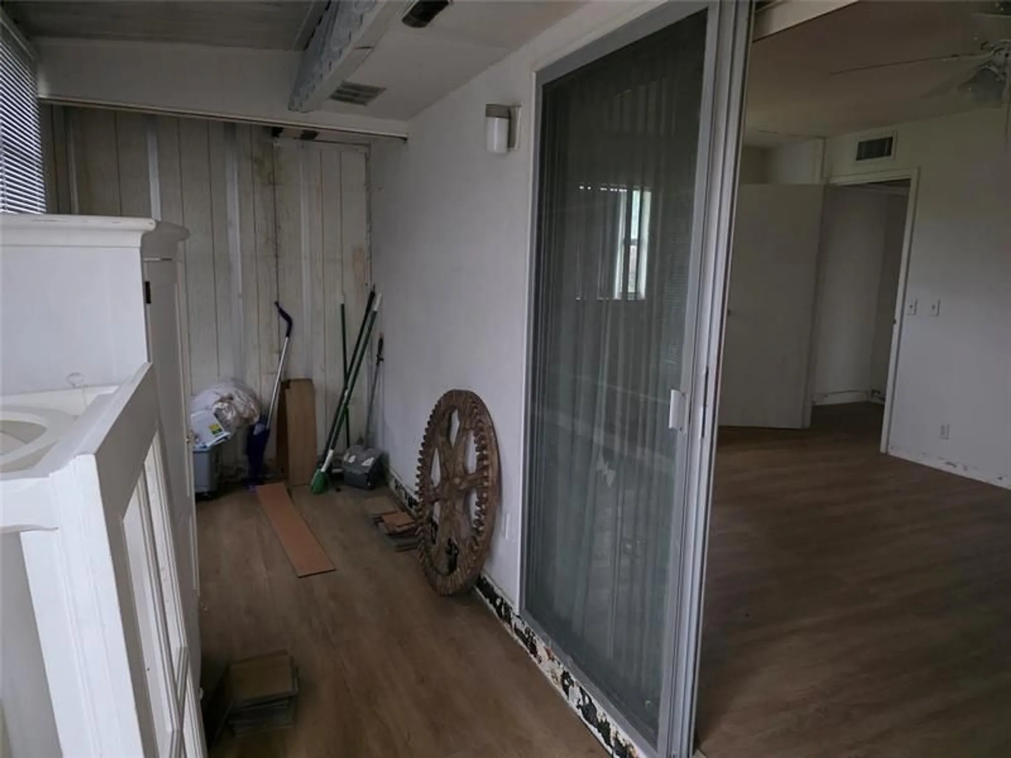 Property Slideshow image 9 of 15 | 123 seville e # 123, Delray Beach, FL, 33446