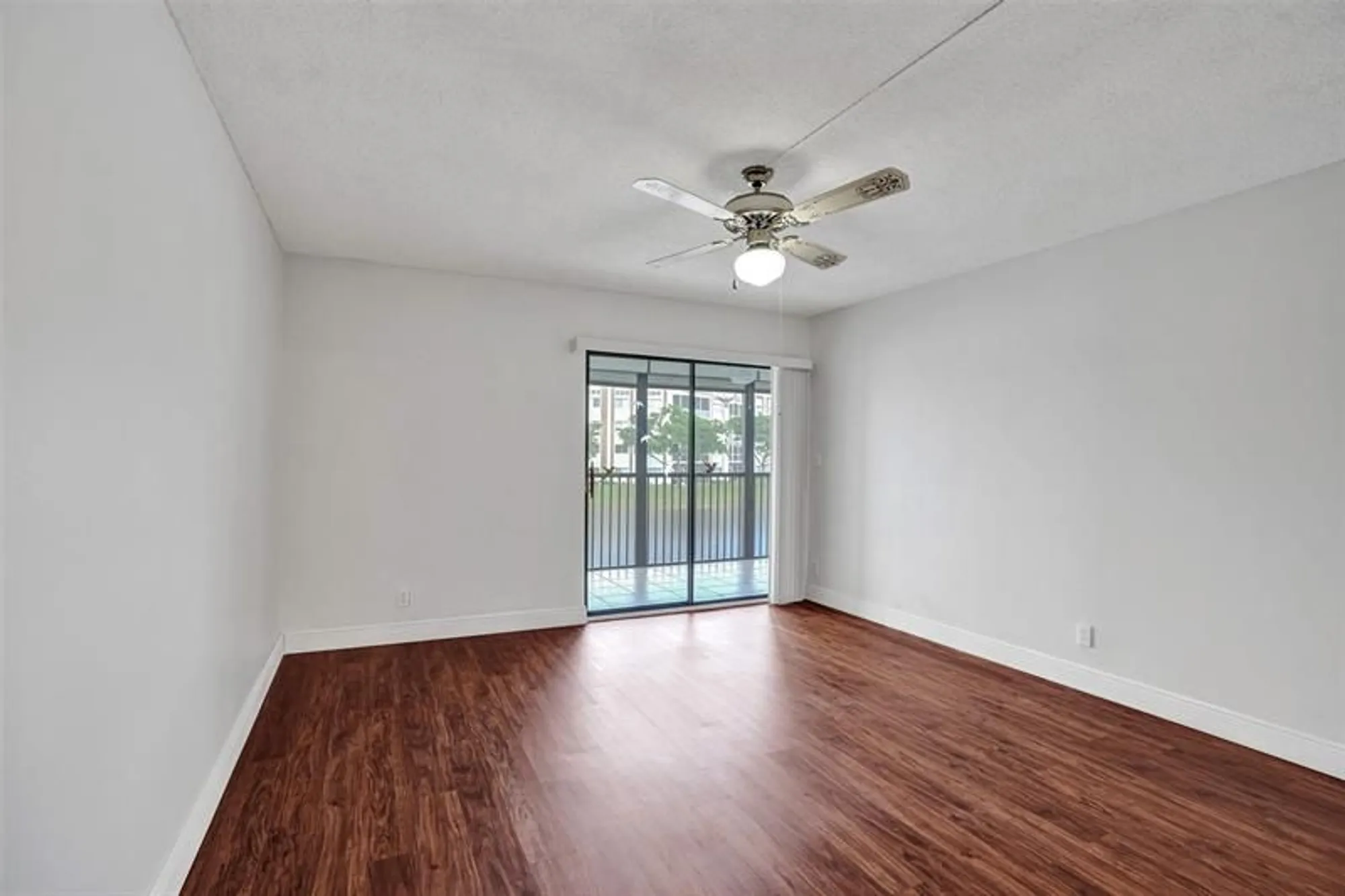 Property Slideshow image 44 of 66 | 7432 ashmont cir 208, Tamarac, FL, 33321