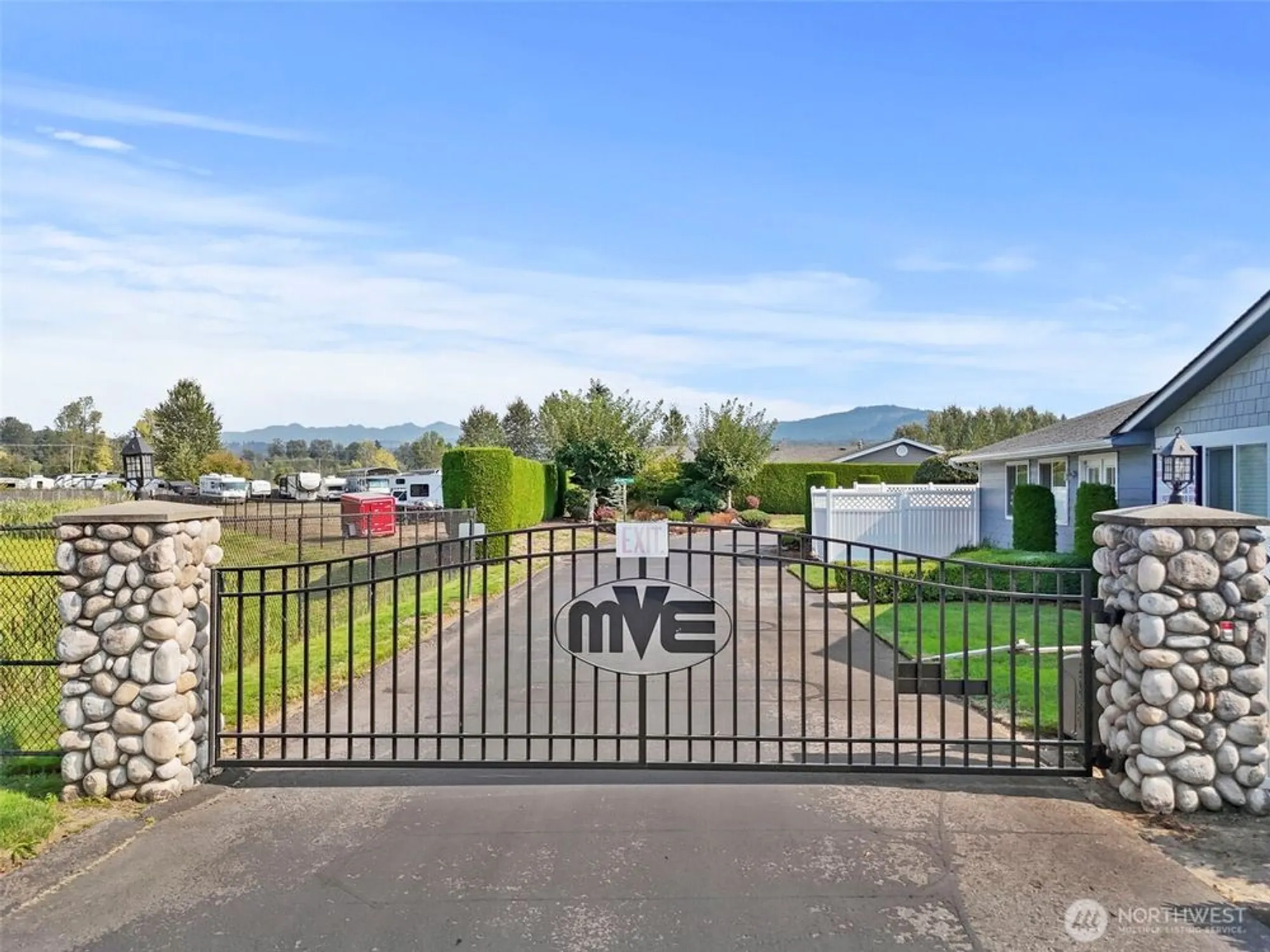 Property Slideshow image 33 of 38 | 103 hickory ave 35, Orting, WA, 98360