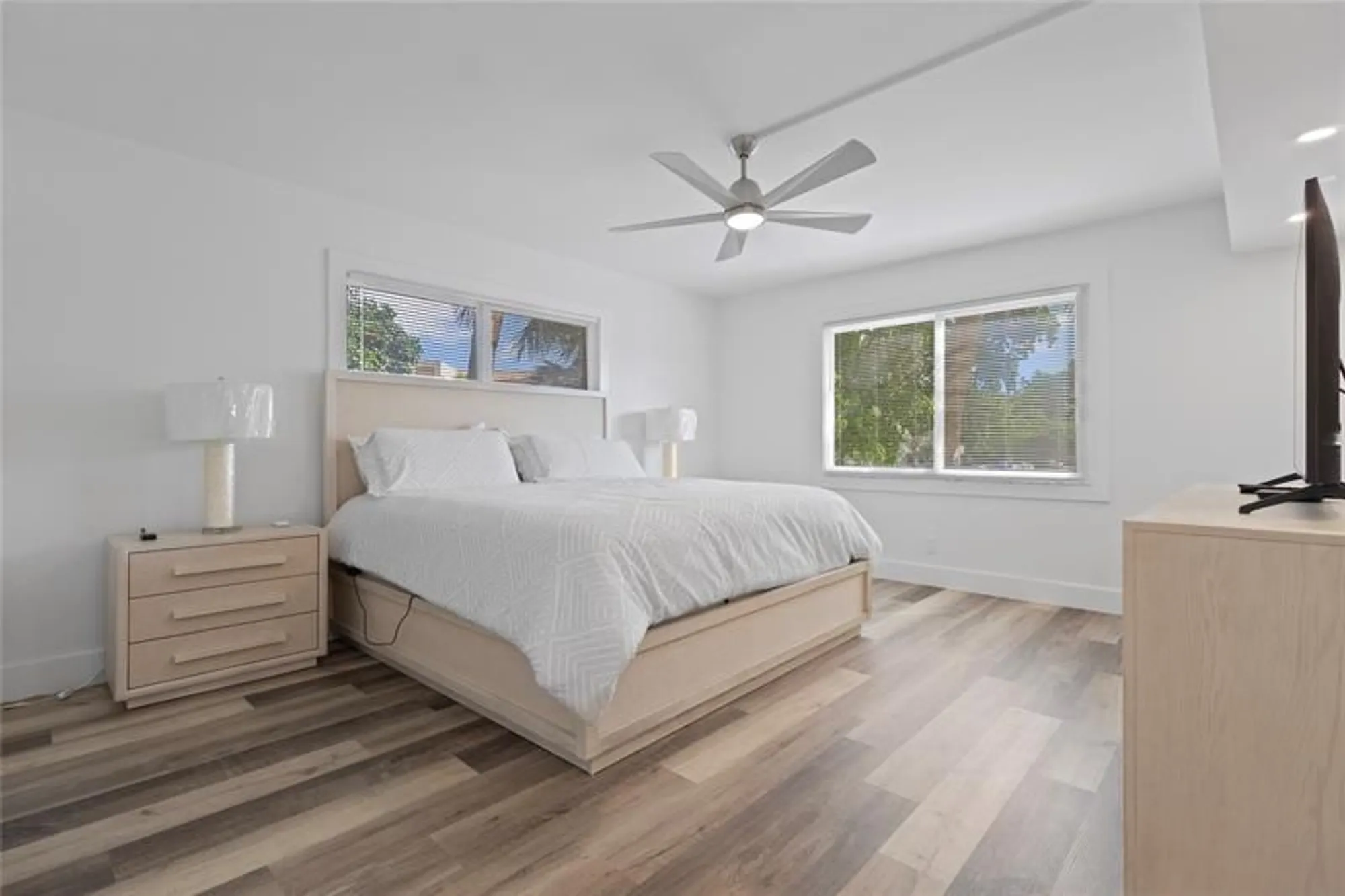 Property Slideshow image 11 of 15 | 4301 martinique cir m2, Coconut Creek, FL, 33066