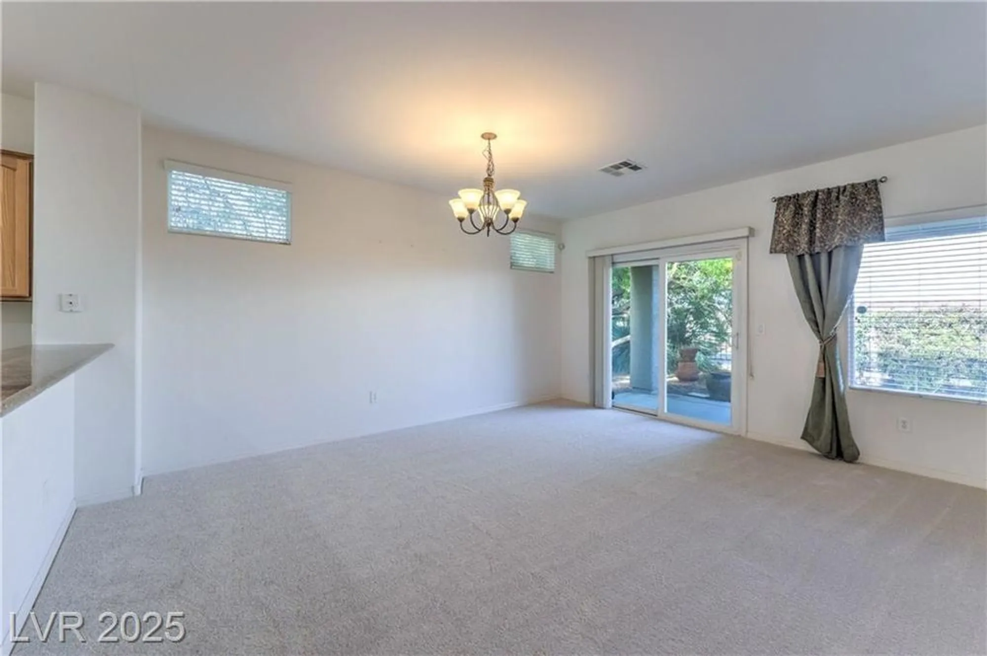Property Slideshow image 11 of 52 | 2175 waterton rivers dr, Henderson, NV, 89044