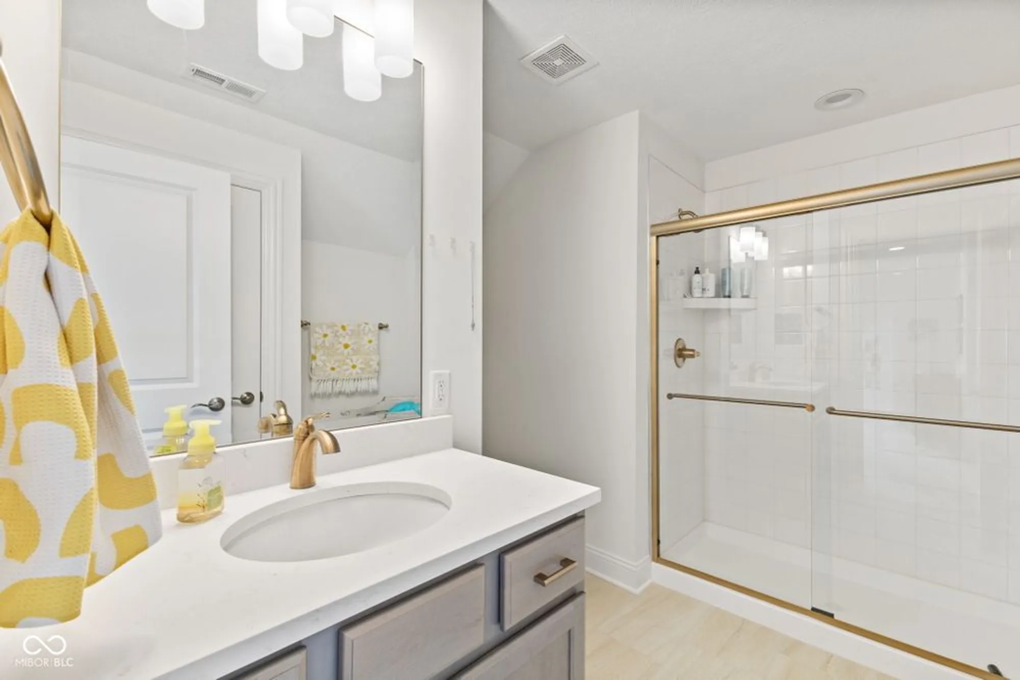 Property Slideshow image 37 of 55 | 2460 collins dr, Westfield, IN, 46074