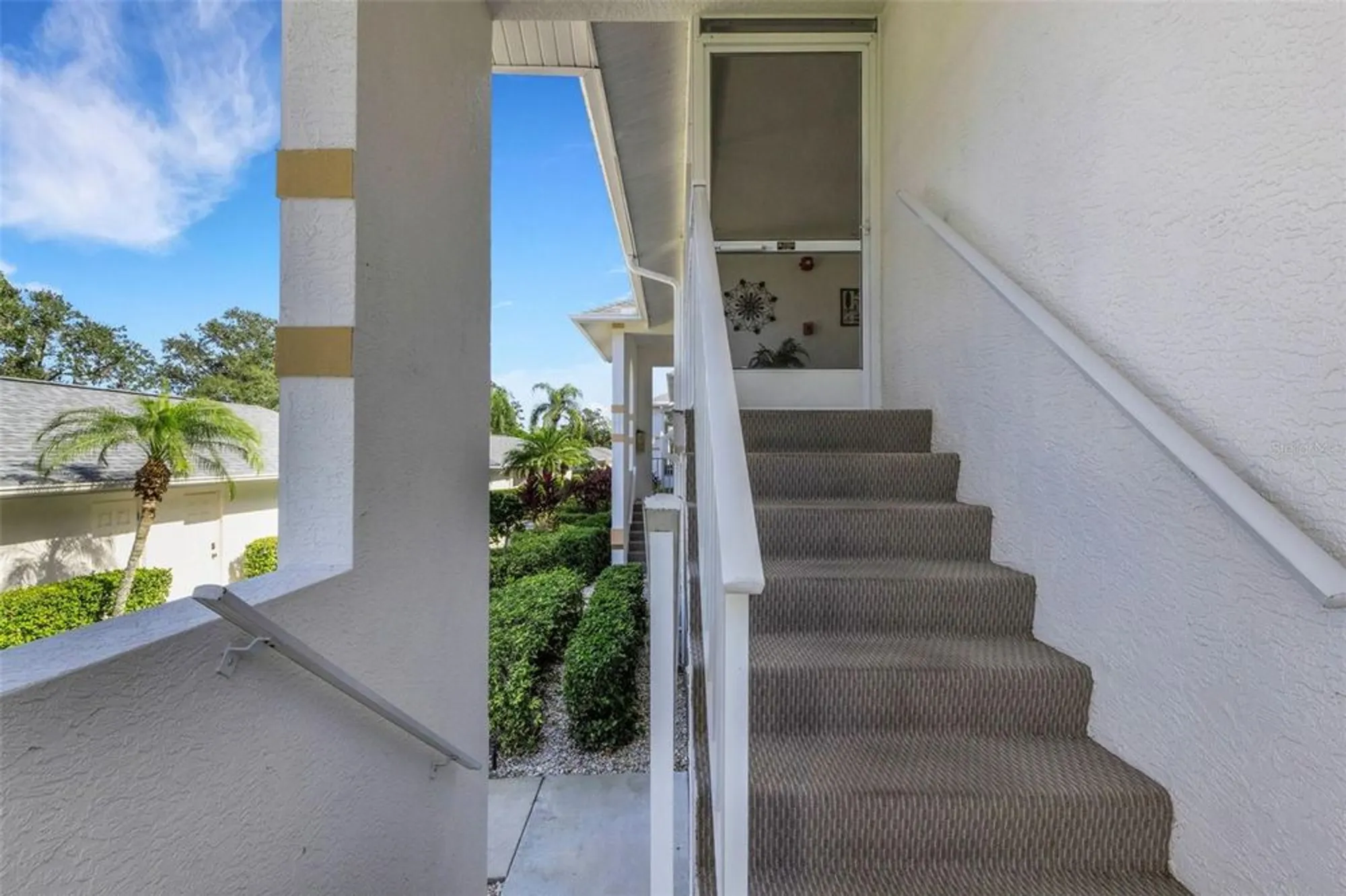 Property Slideshow image 6 of 58 | 6908 drewrys blf 712, Bradenton, FL, 34203