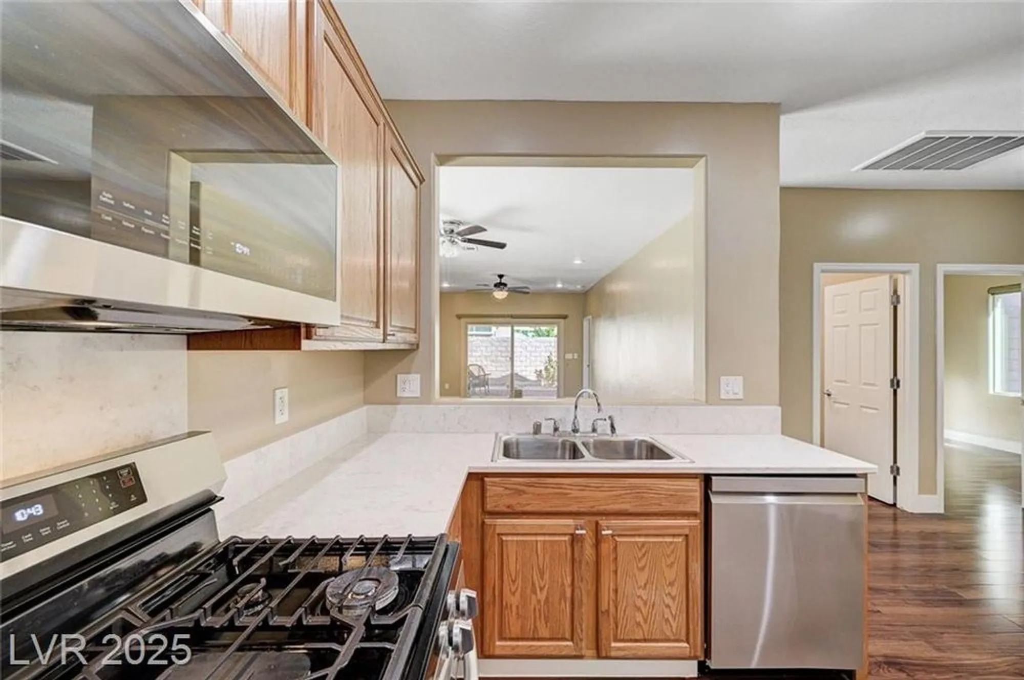 Property Slideshow image 21 of 61 | 2496 serene moon dr, Henderson, NV, 89044