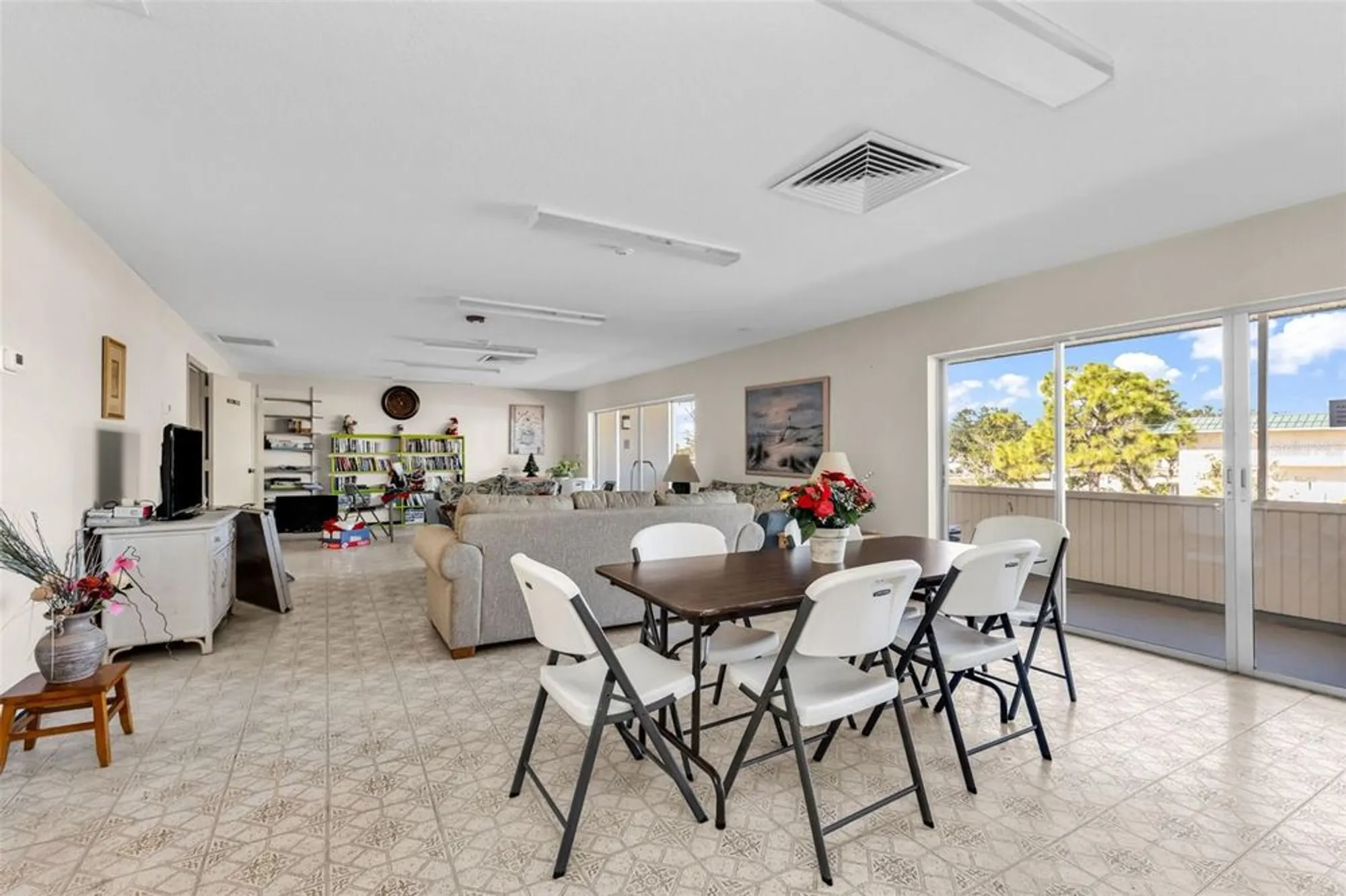 Property Slideshow image 29 of 51 | 21267 gertrude ave apt 212, Port Charlotte, FL, 33952