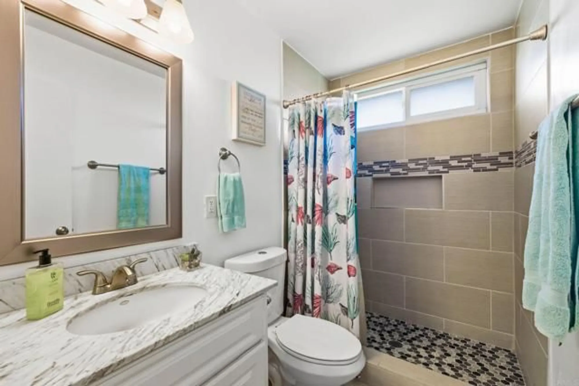 Property Slideshow image 18 of 40 | 3560 santa maria st, Oceanside, CA, 92056
