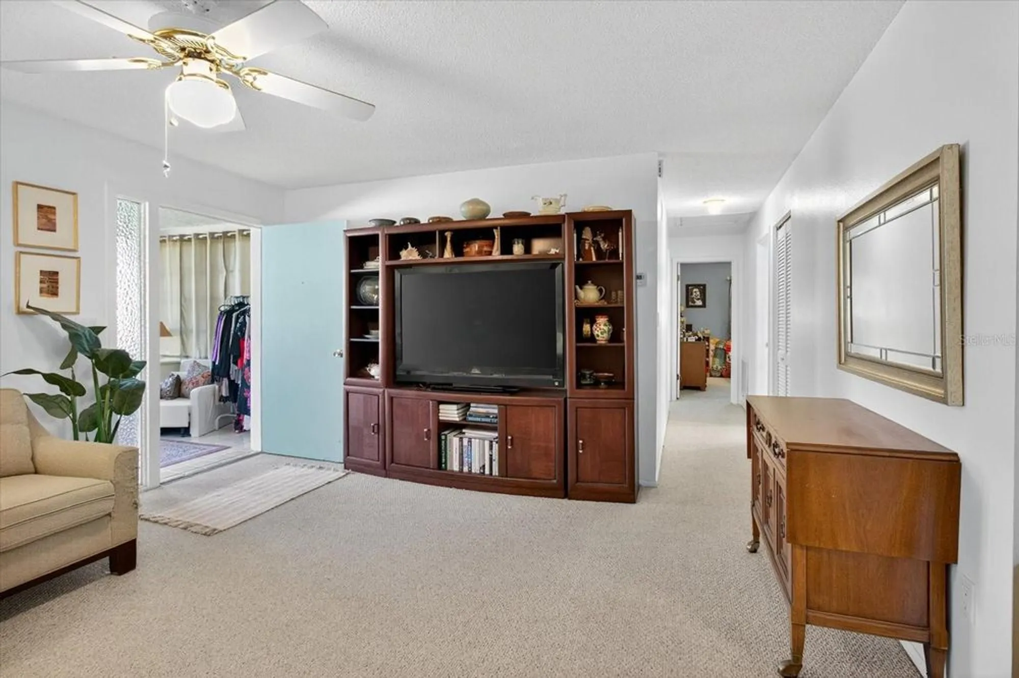 Property Slideshow image 16 of 51 | 1605 whitebridge dr b, Palm Harbor, FL, 34684