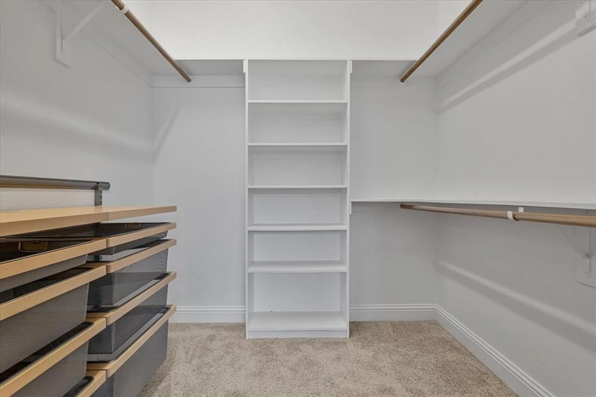 Property Slideshow image 17 of 28 | 3701 creek view dr, Mckinney, TX, 75071