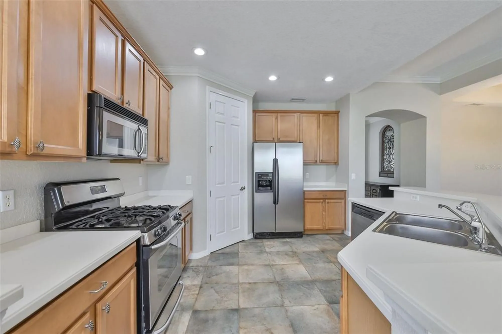 Property Slideshow image 18 of 53 | 1324 emerald dunes dr, Sun City Center, FL, 33573