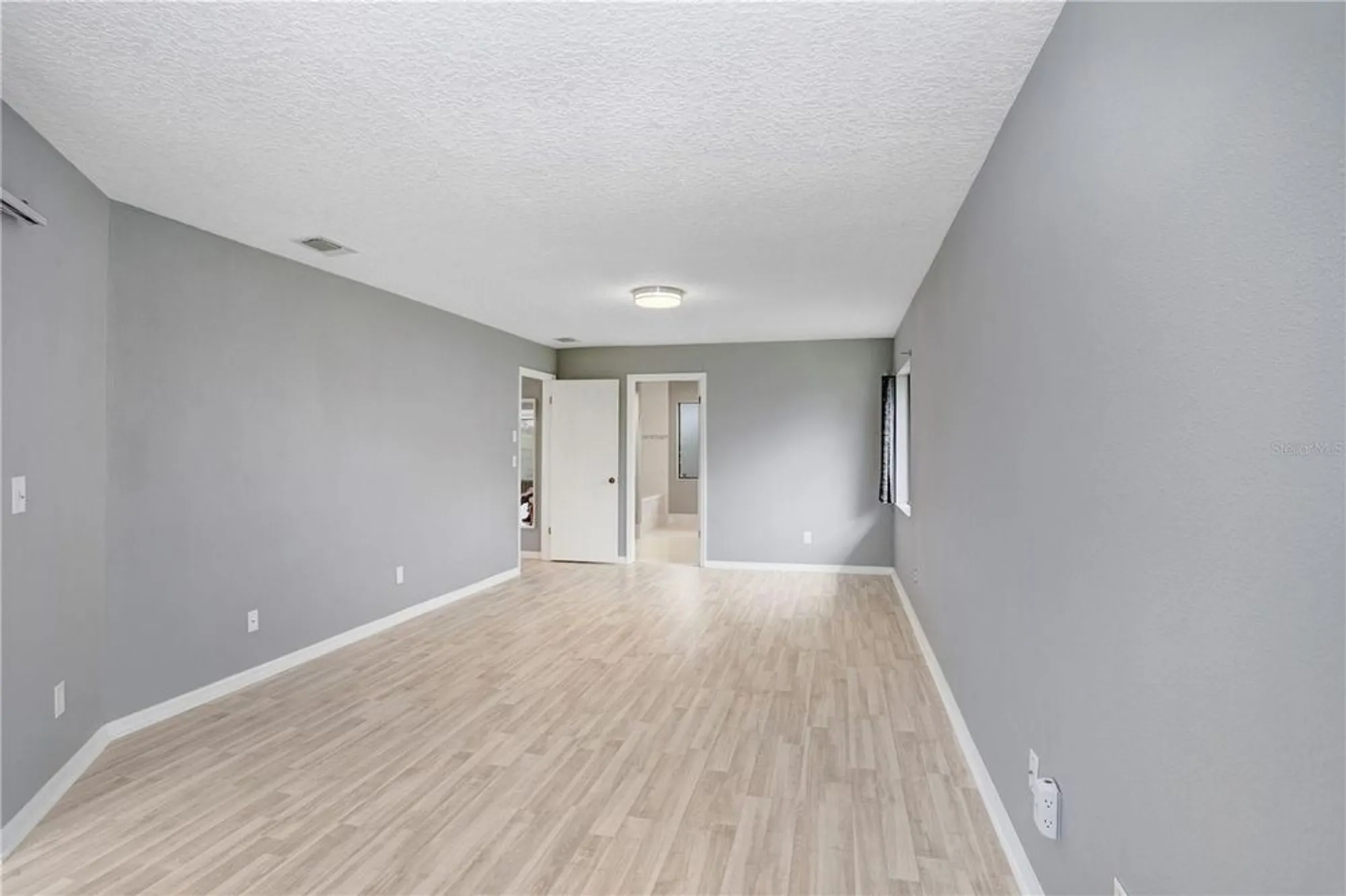 Property Slideshow image 10 of 31 | 1826 wolf laurel dr, Sun City Center, FL, 33573