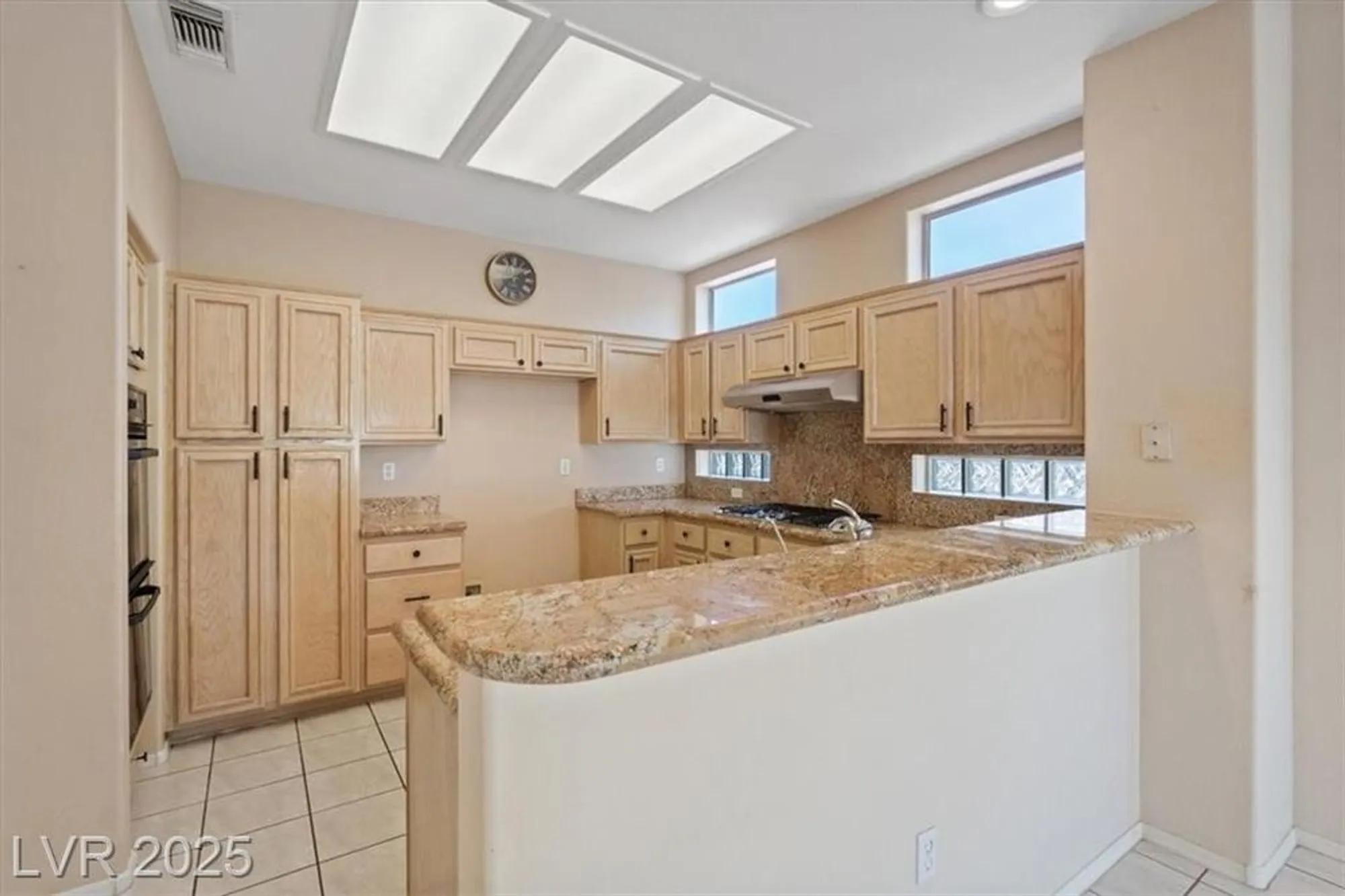 Property Slideshow image 9 of 34 | 2524 banora point dr, Las Vegas, NV, 89134