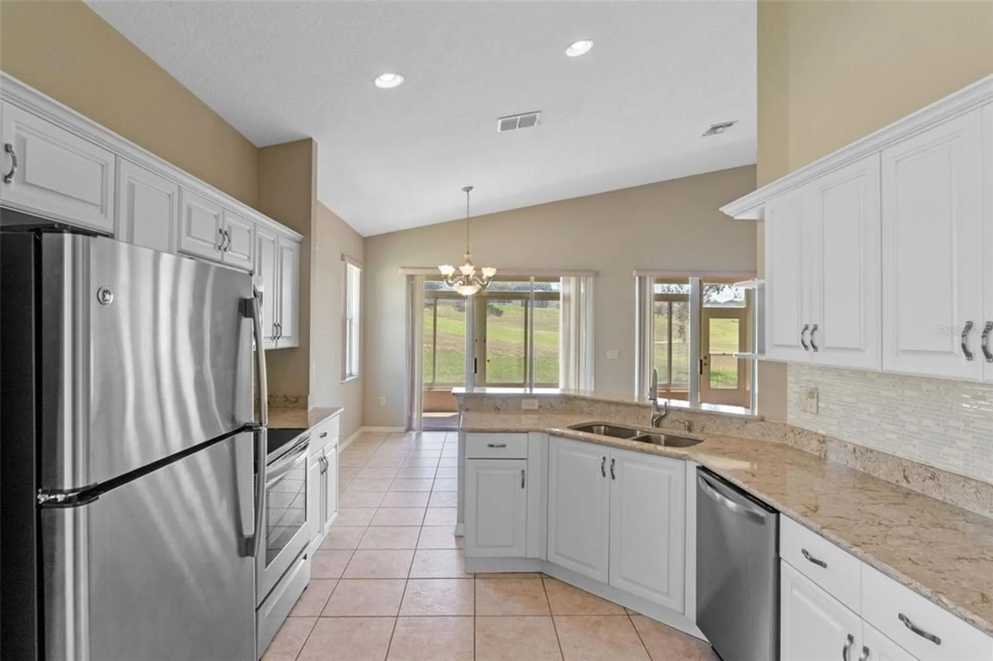 Property Slideshow image 13 of 63 | 890 summit greens blvd, Clermont, FL, 34711