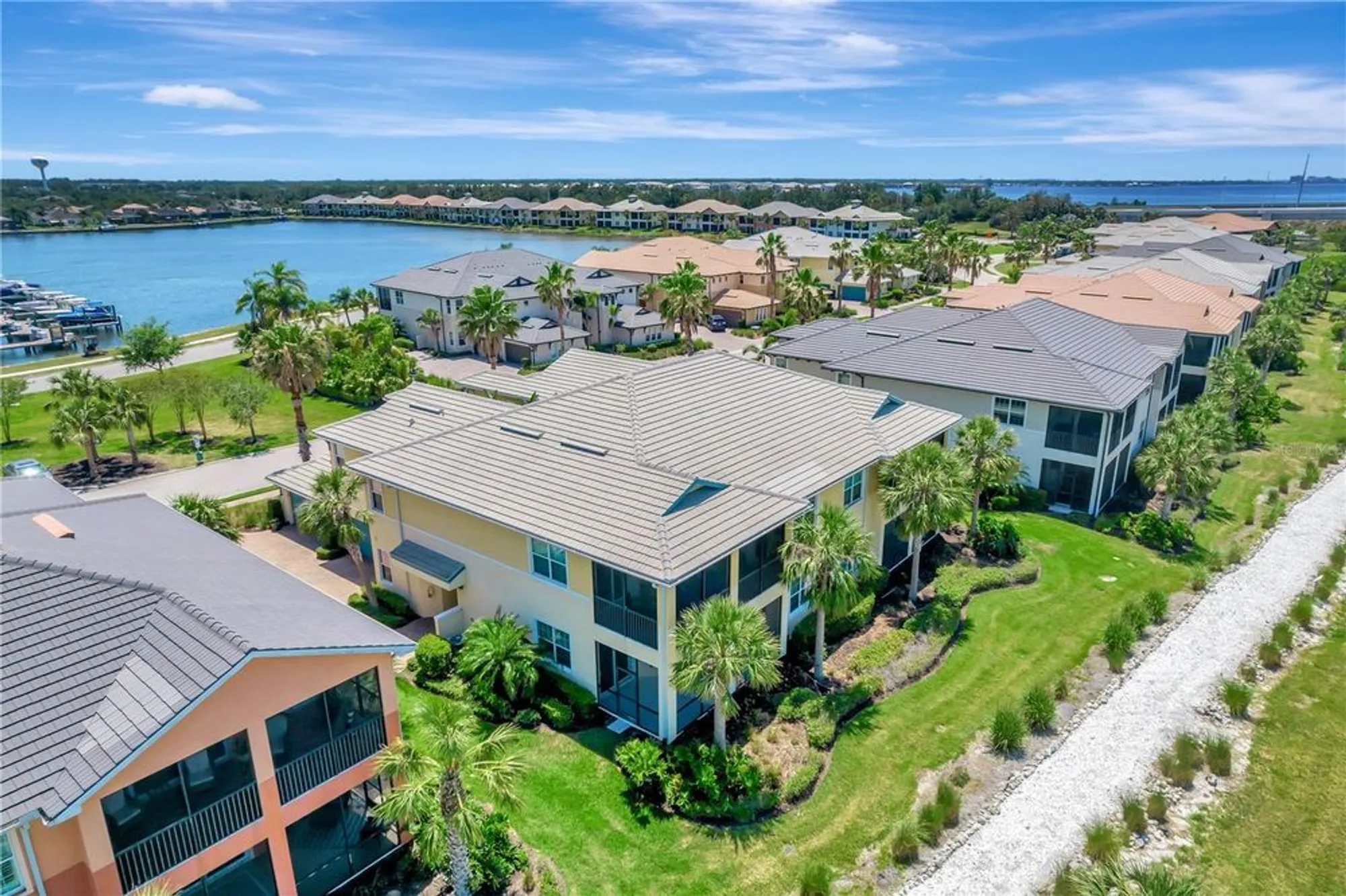 Property Slideshow image 5 of 84 | 1264 riverscape st b, Bradenton, FL, 34208