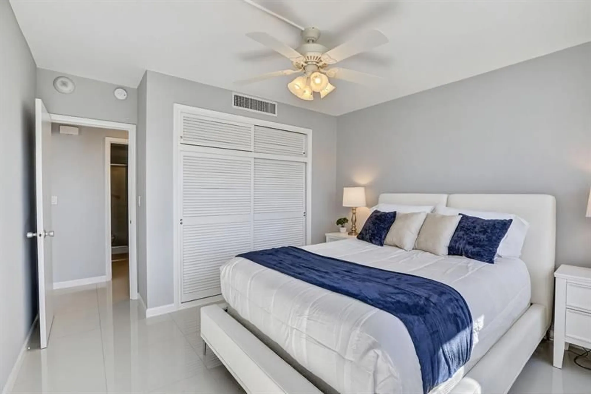 Property Slideshow image 17 of 28 | 3333 ne 34th st 209, Fort Lauderdale, FL, 33308