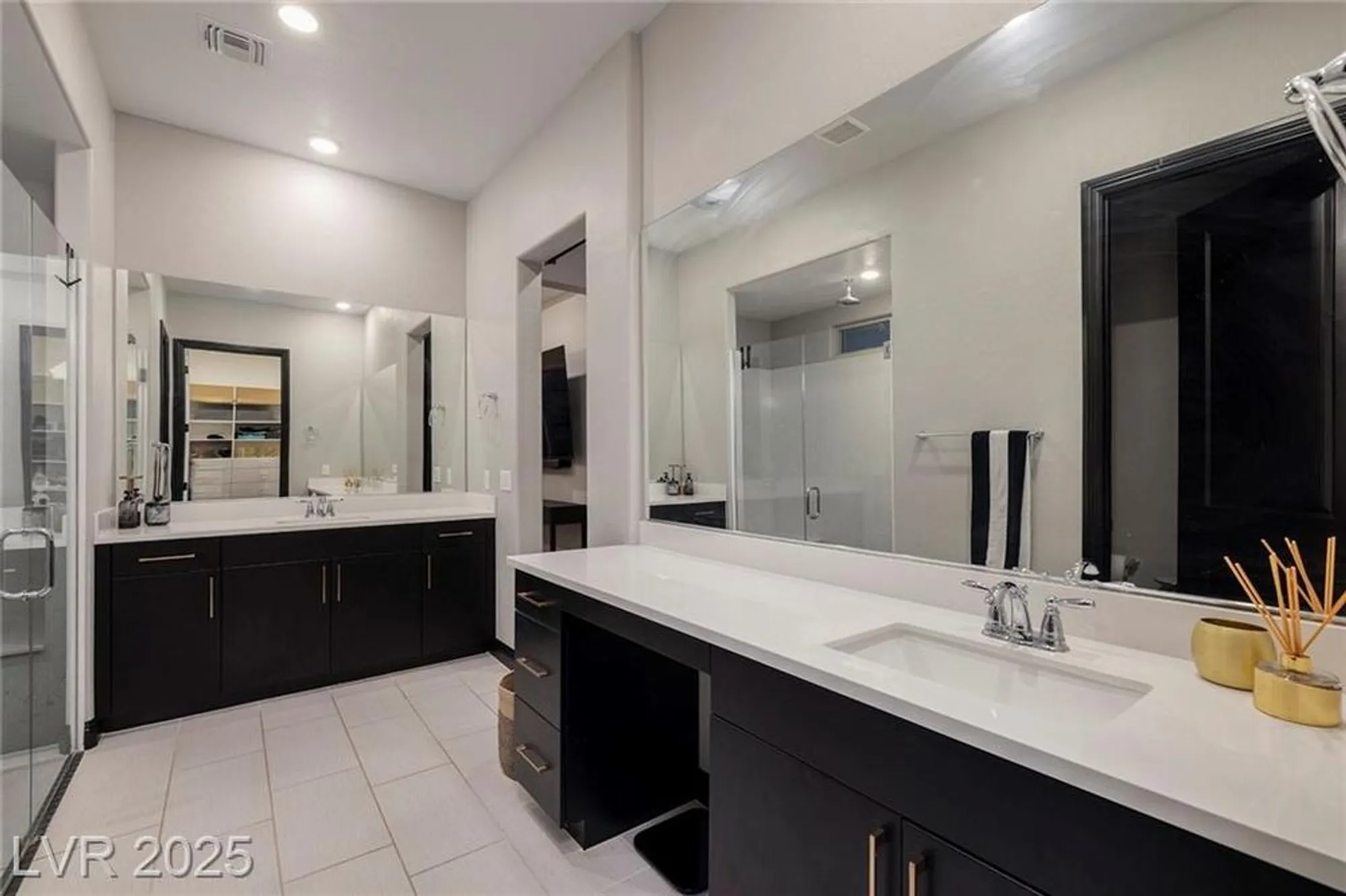 Property Slideshow image 24 of 52 | 33 desert juniper ln, Henderson, NV, 89011