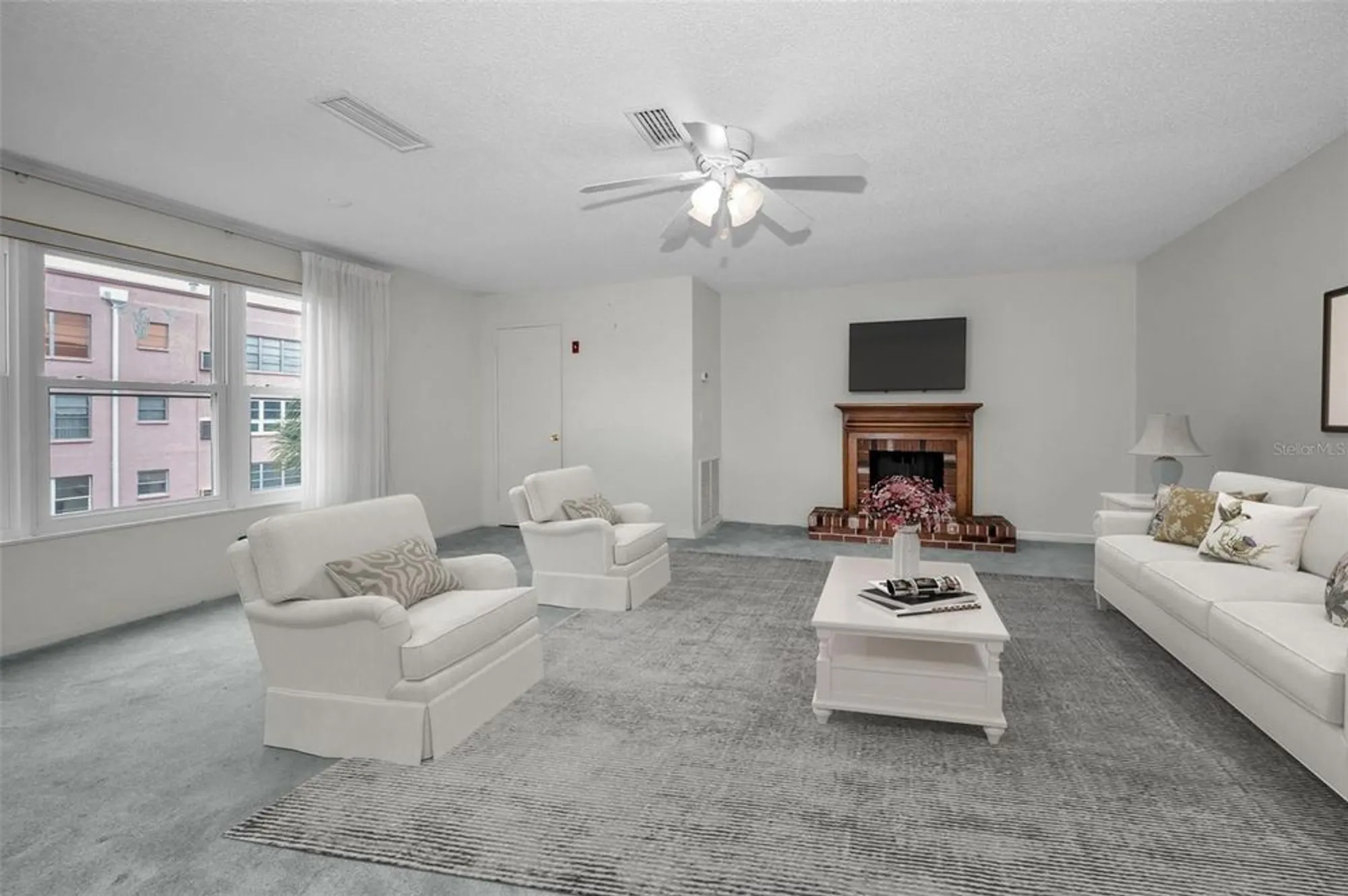 Property Slideshow image 11 of 84 | 5501 80th st n unit 405, St Petersburg, FL, 33709