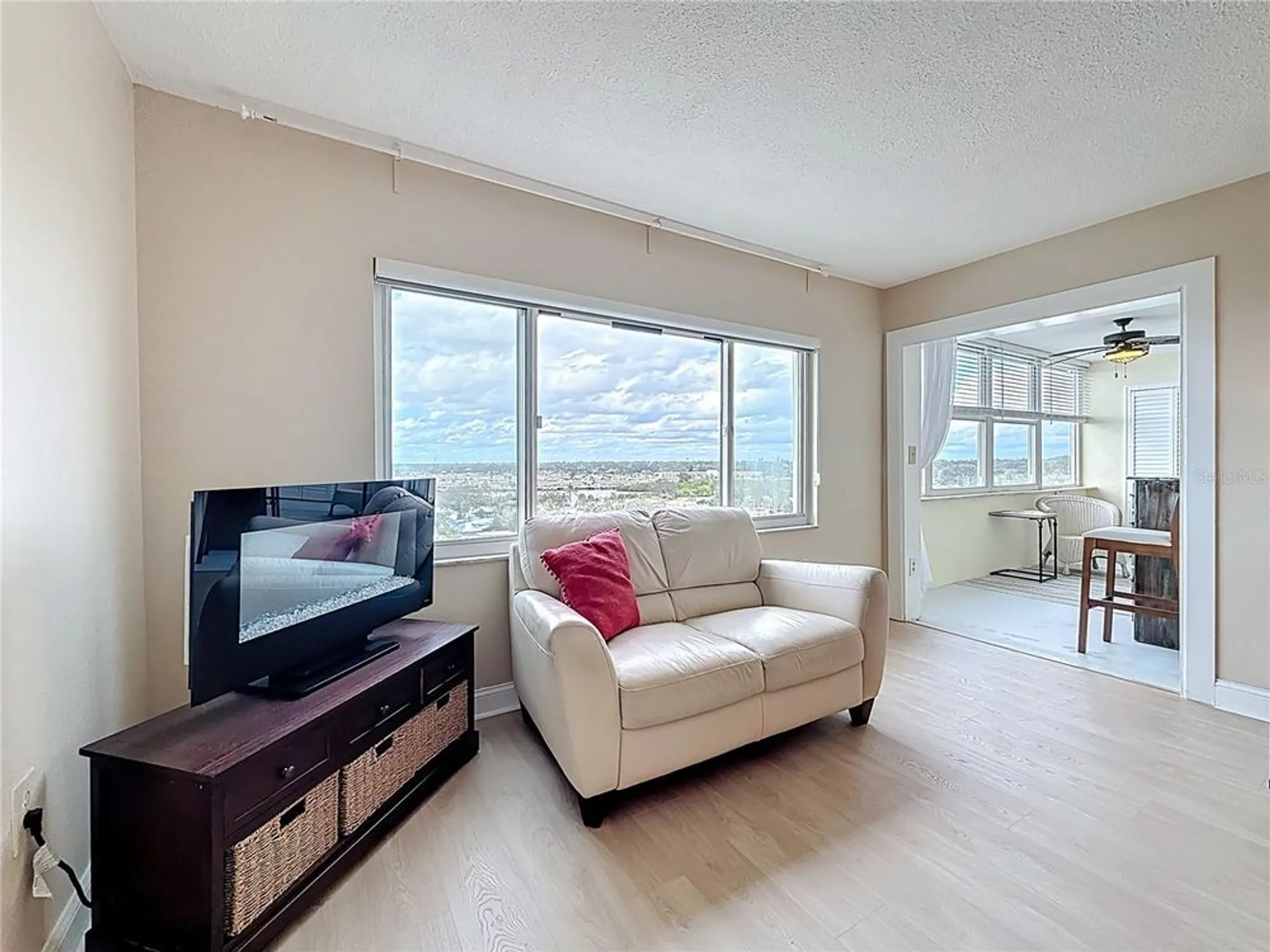 Property Slideshow image 24 of 77 | 4725 cove cir apt 810, Saint Petersburg, FL, 33708