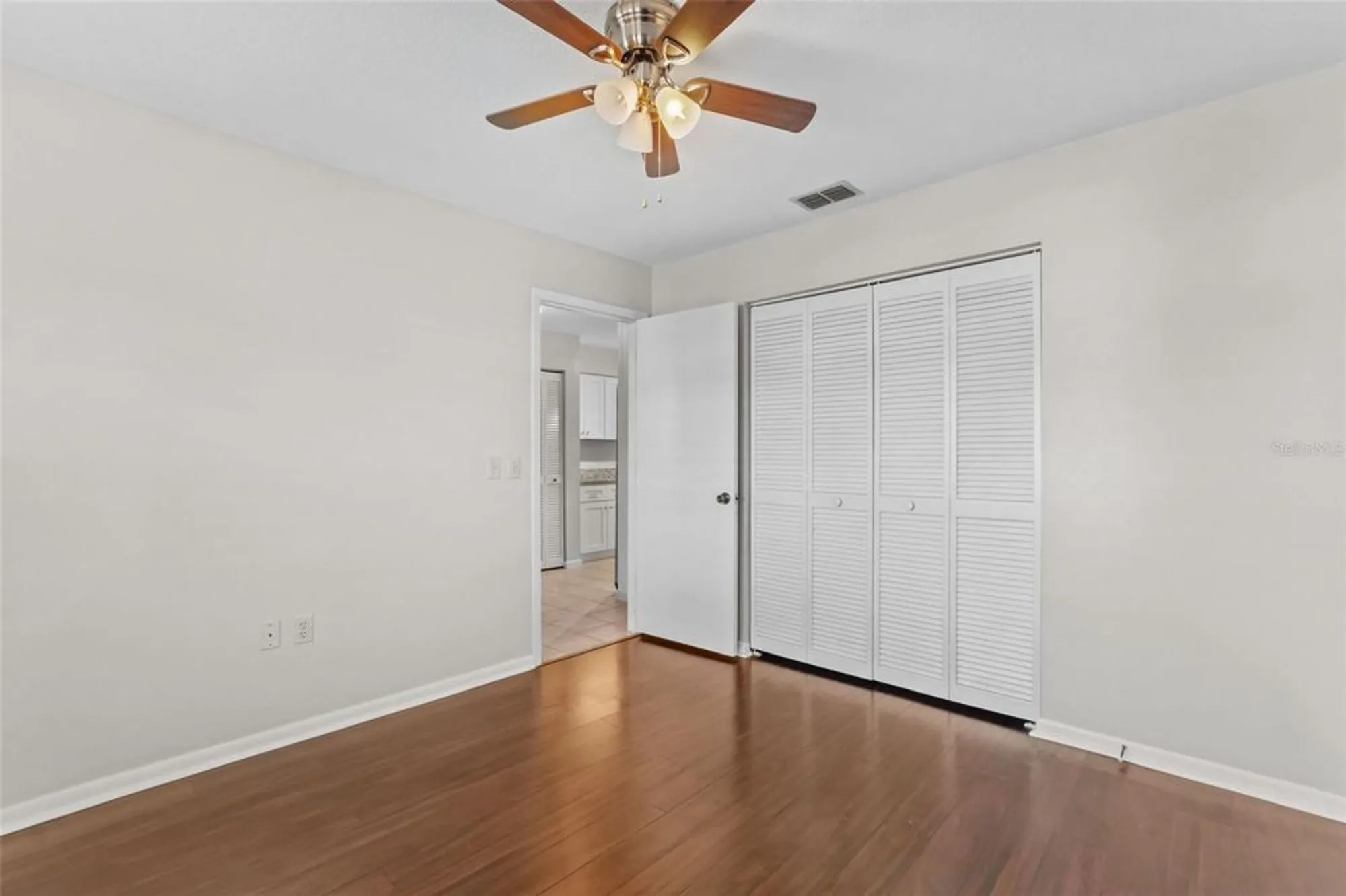 Property Slideshow image 15 of 27 | 4904 goldenview ln, Lakeland, FL, 33811