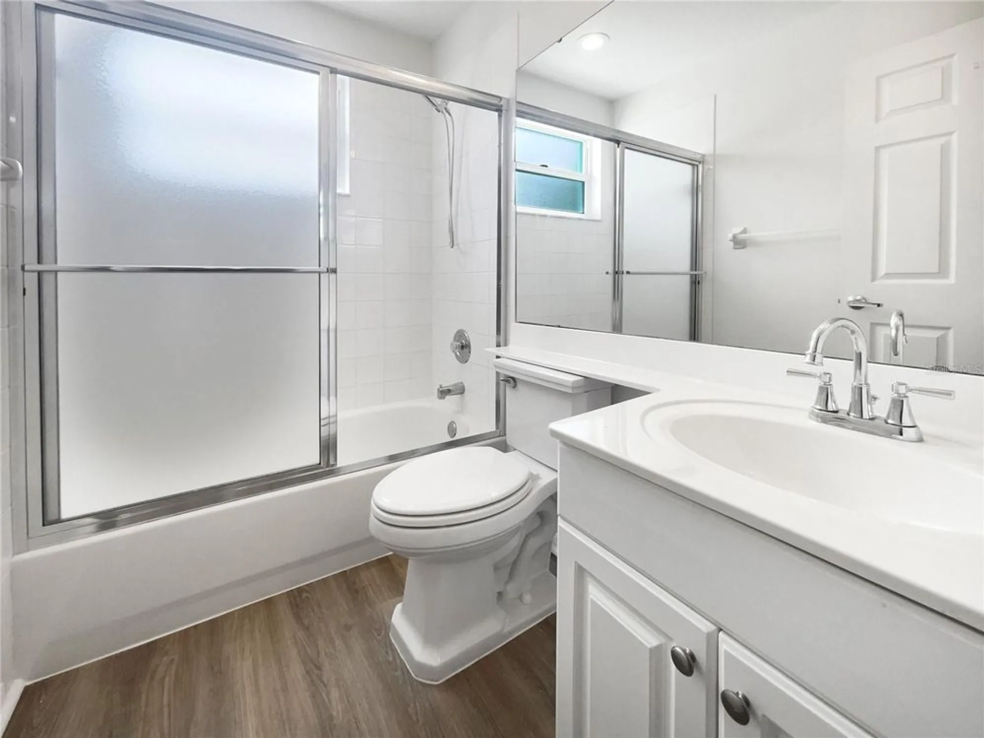 Property Slideshow image 22 of 29 | 6629 pineview ter # 5-201, Bradenton, FL, 34203