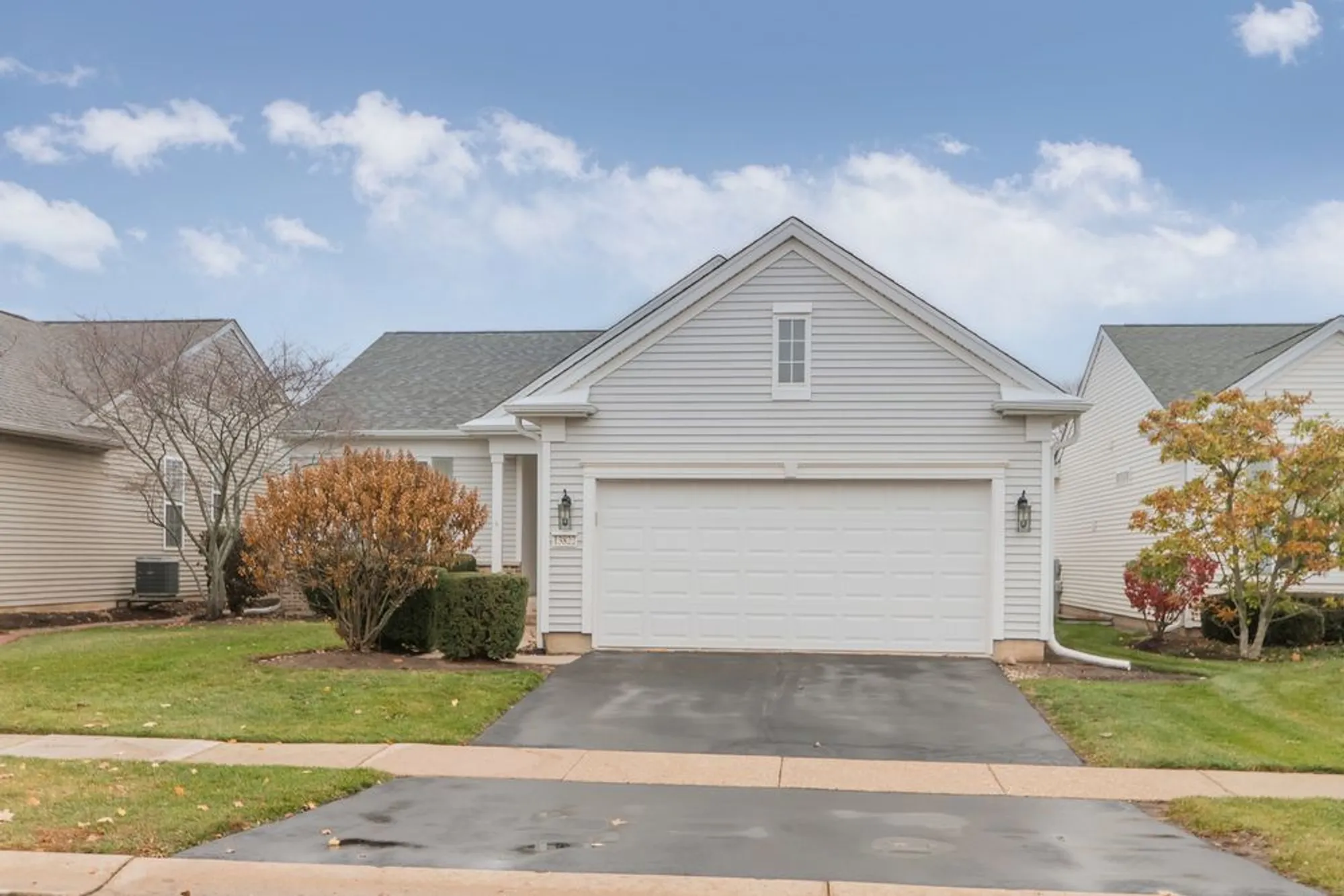 Property Slideshow image 1 of 44 | , Huntley, IL, 60142