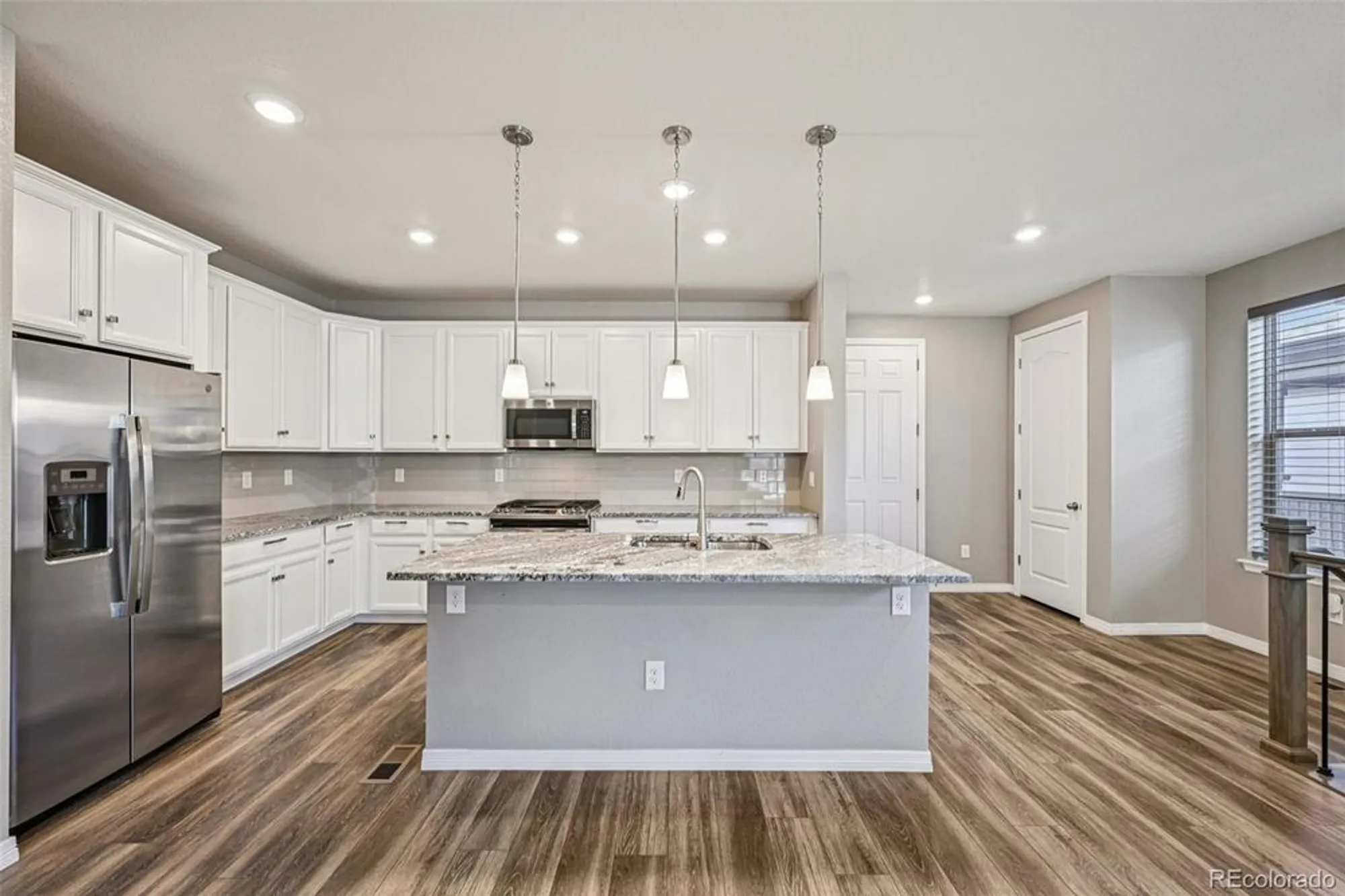 Property Slideshow image 16 of 50 | 7834 plateau creek ln, Littleton, CO, 80125