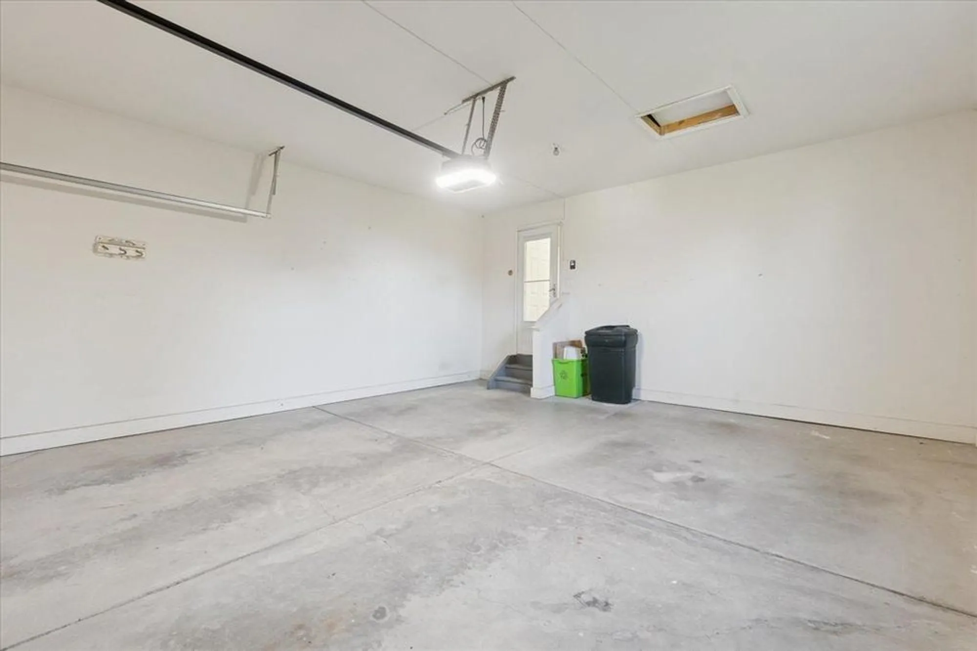 Property Slideshow image 26 of 67 | 9525 pine valley dr, Grand Blanc, MI, 48439