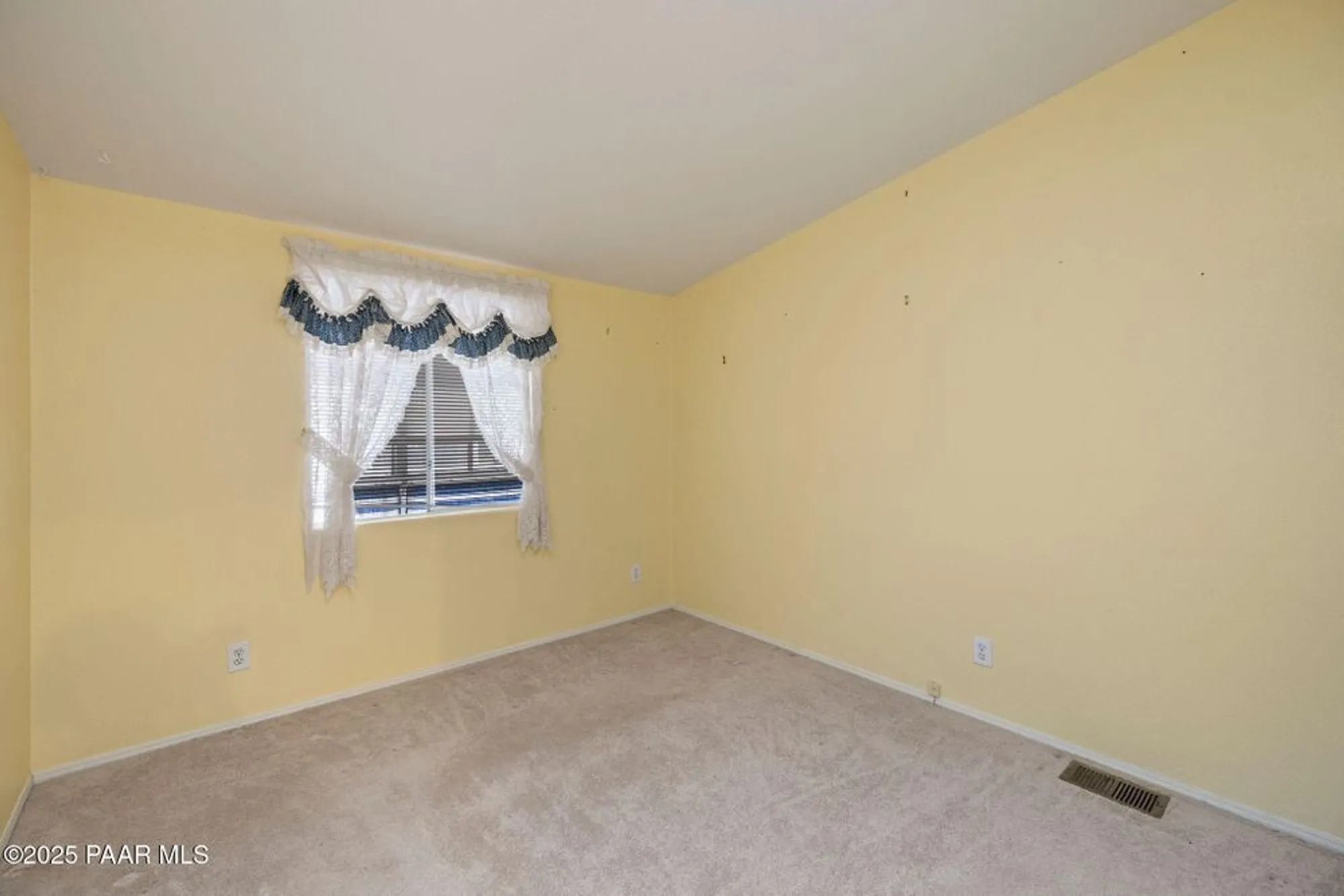 Property Slideshow image 23 of 36 | 944 n mountain hollow ct, Prescott, AZ, 86301