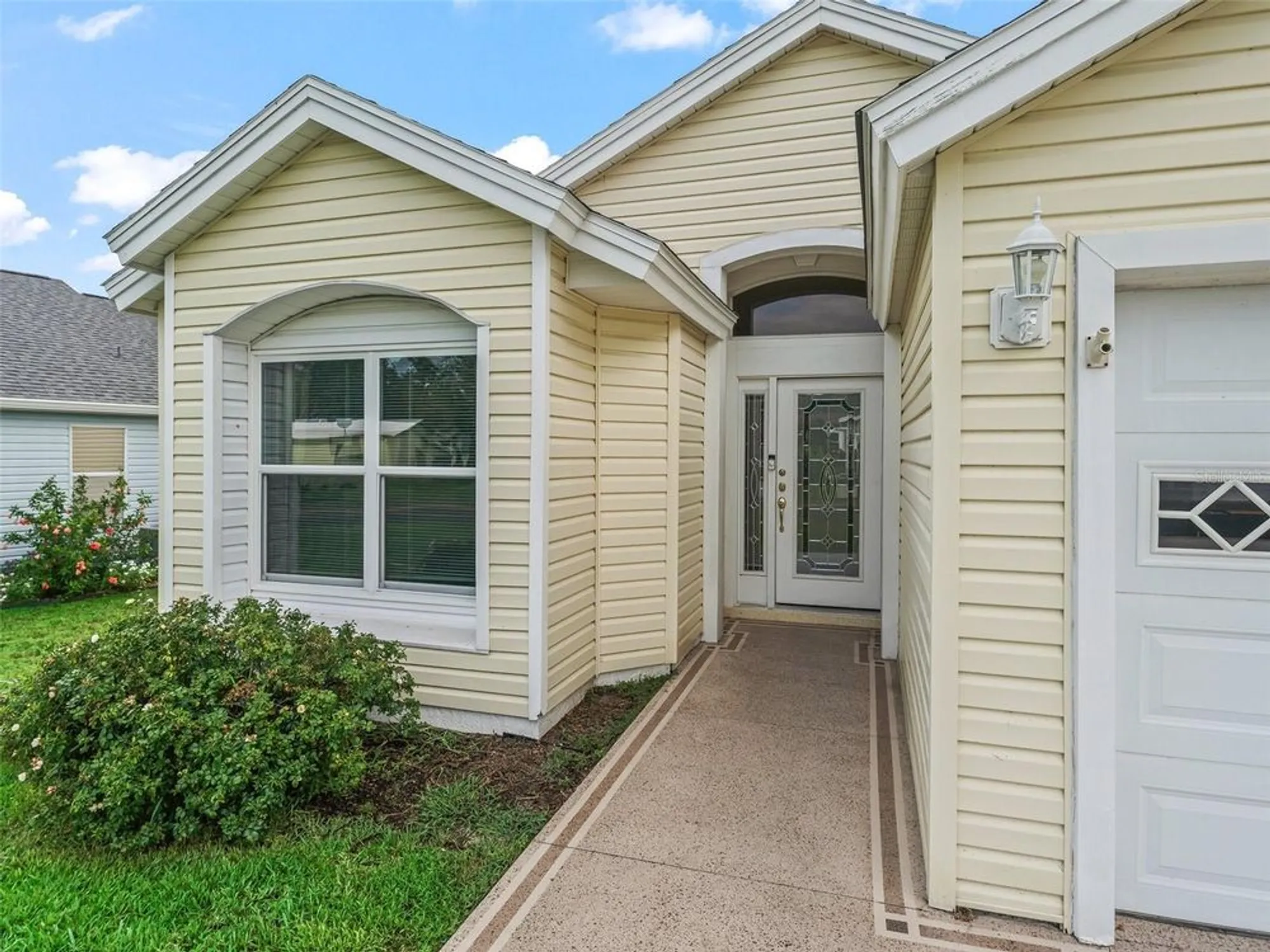 Property Slideshow image 6 of 42 | 1142 w boone ct, The Villages, FL, 32159