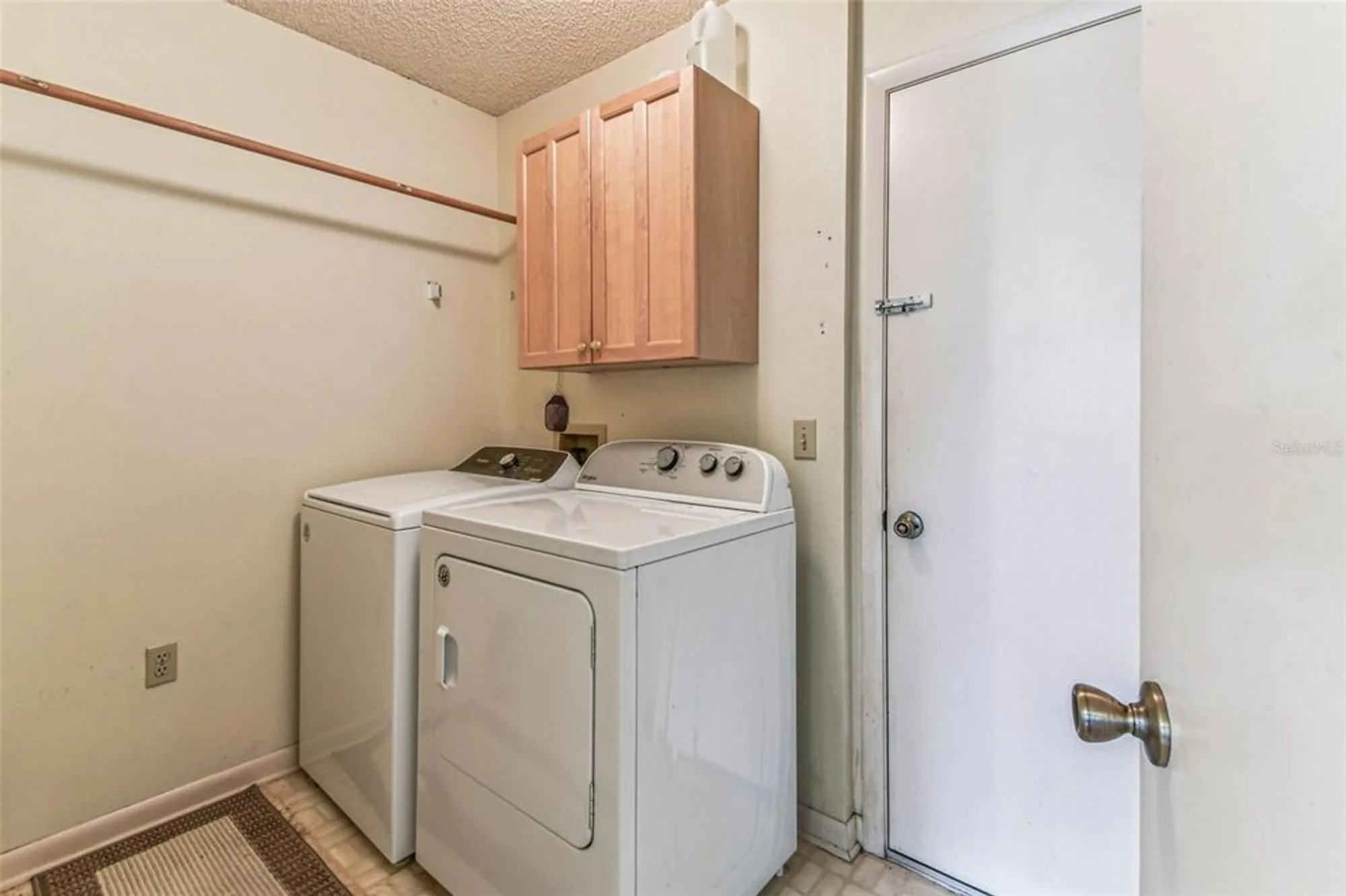 Property Slideshow image 12 of 55 | 2324 sea island cir, Lakeland, FL, 33810