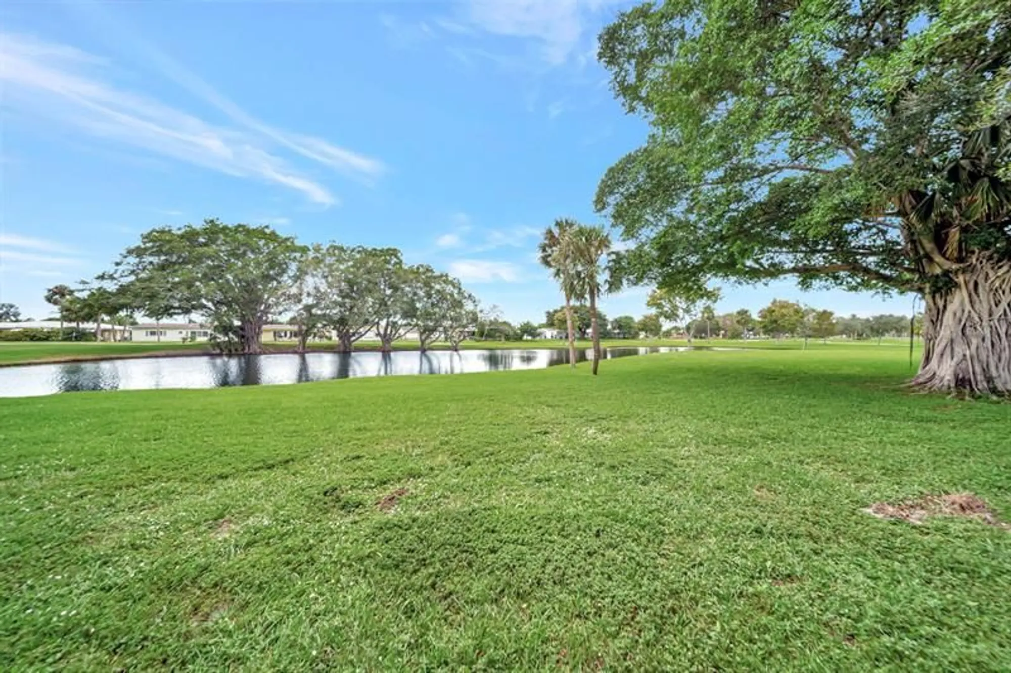 Property Slideshow image 30 of 39 | 4400 nw 45th ct, Tamarac, FL, 33319
