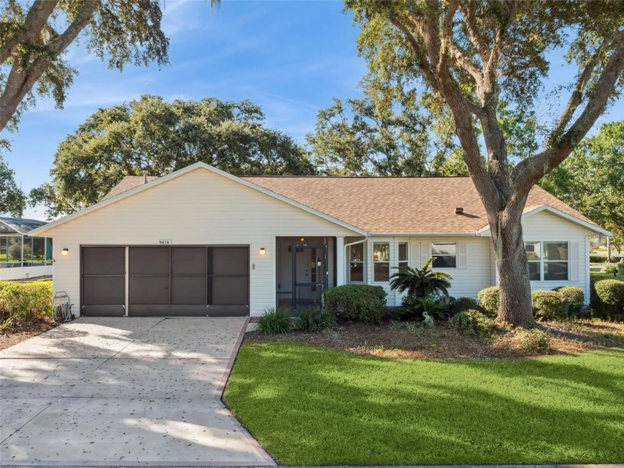 Property Slideshow image 3 of 77 | 5616 laver st, Leesburg, FL, 34748