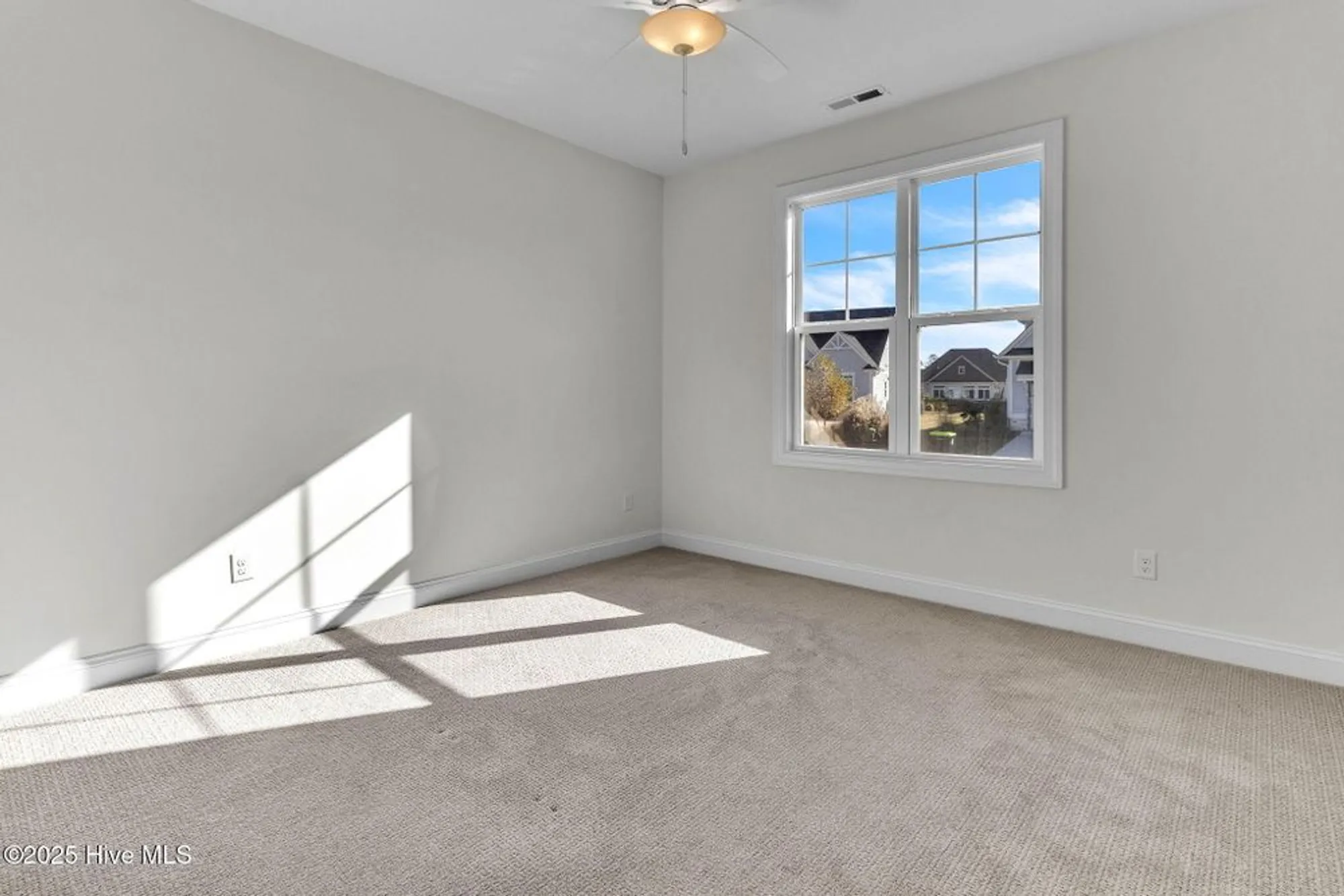 Property Slideshow image 21 of 49 | 4275 cobleskill dr, Leland, NC, 28451