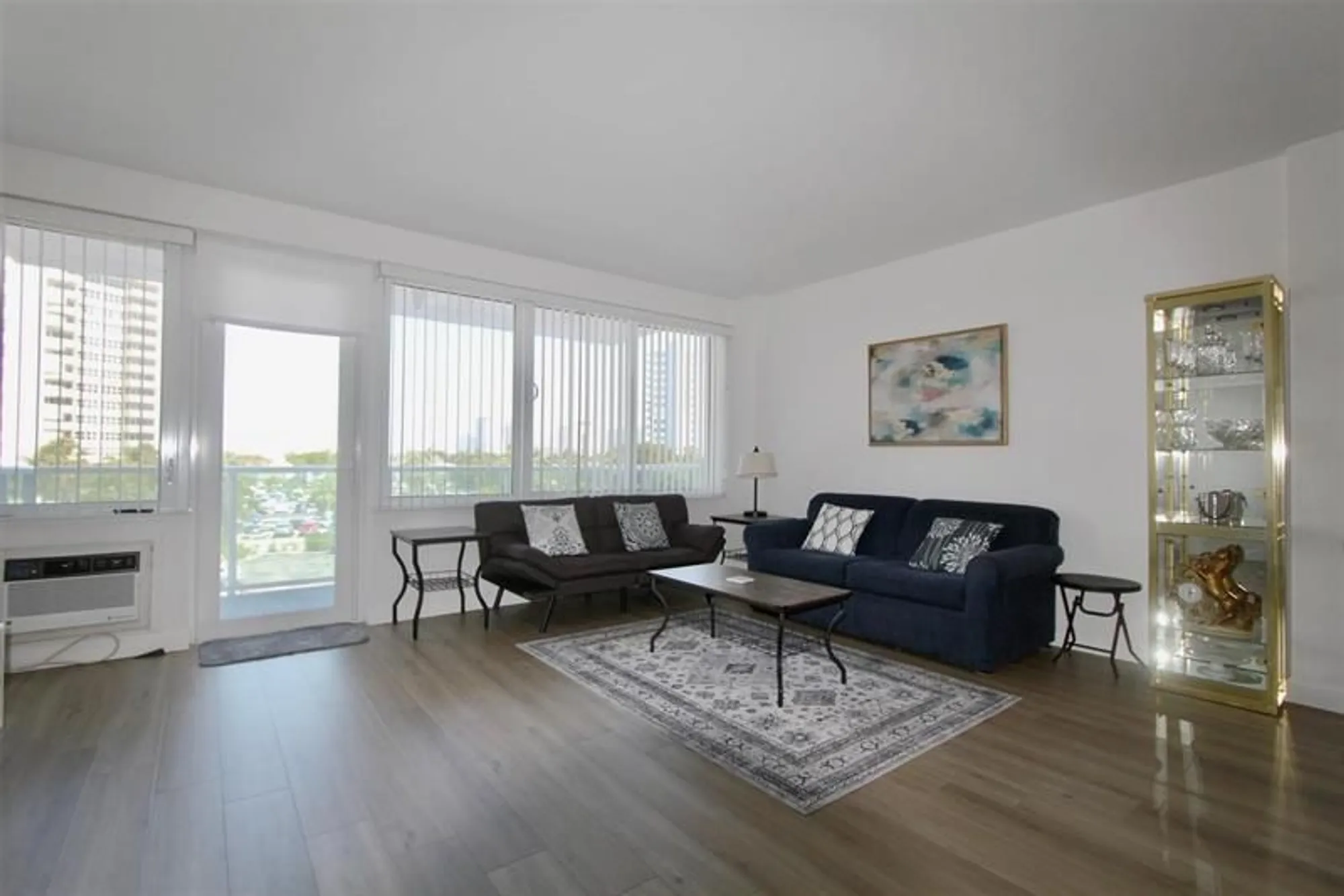 Property Slideshow image 5 of 29 | 3233 ne 34th st apt 406, Fort Lauderdale, FL, 33308