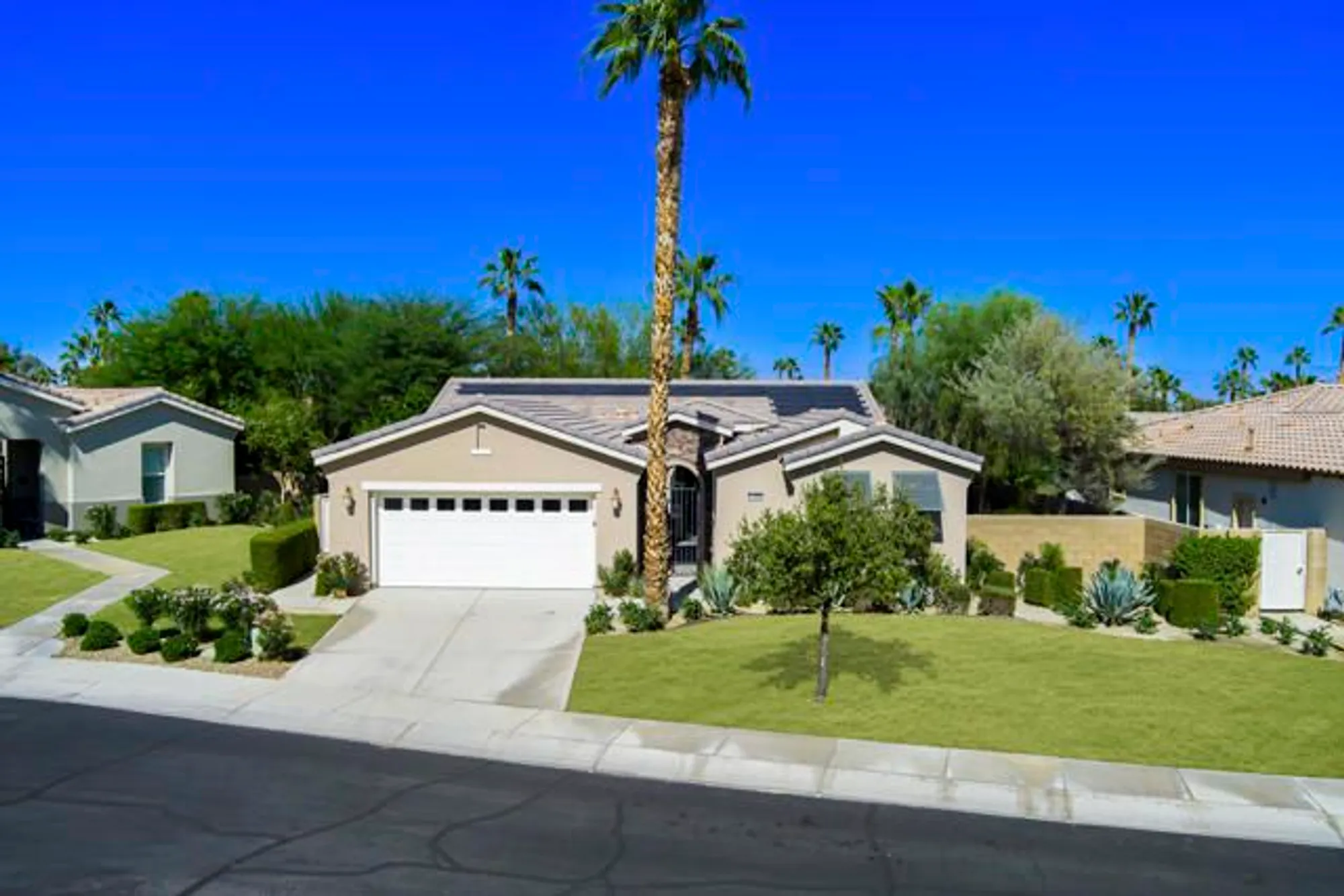 Property Slideshow image 37 of 83 | 81406 joshua tree ct, La Quinta, CA, 92253