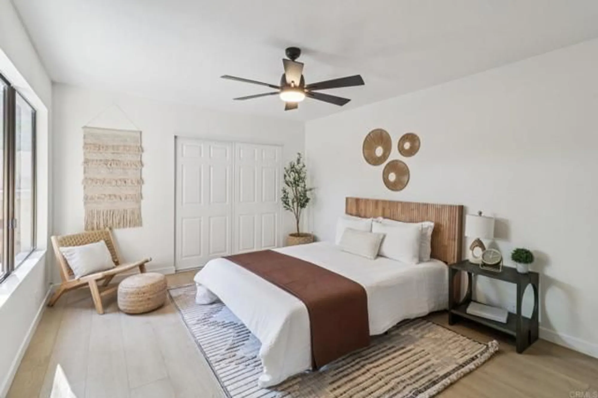 Property Slideshow image 14 of 36 | 737 nob cir, Vista, CA, 92084