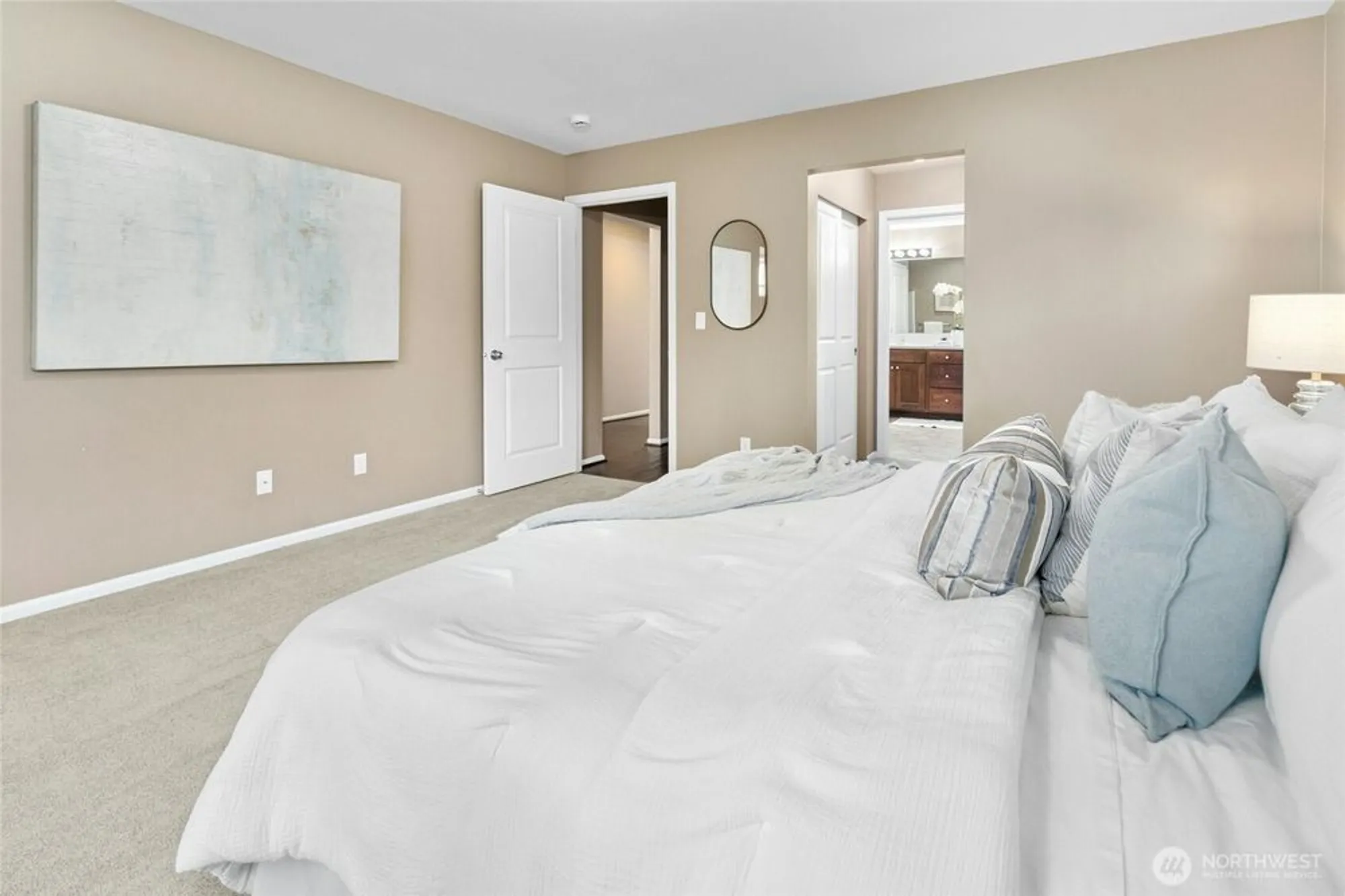 Property Slideshow image 14 of 31 | 11307 241st ln ne # 73, Redmond, WA, 98053